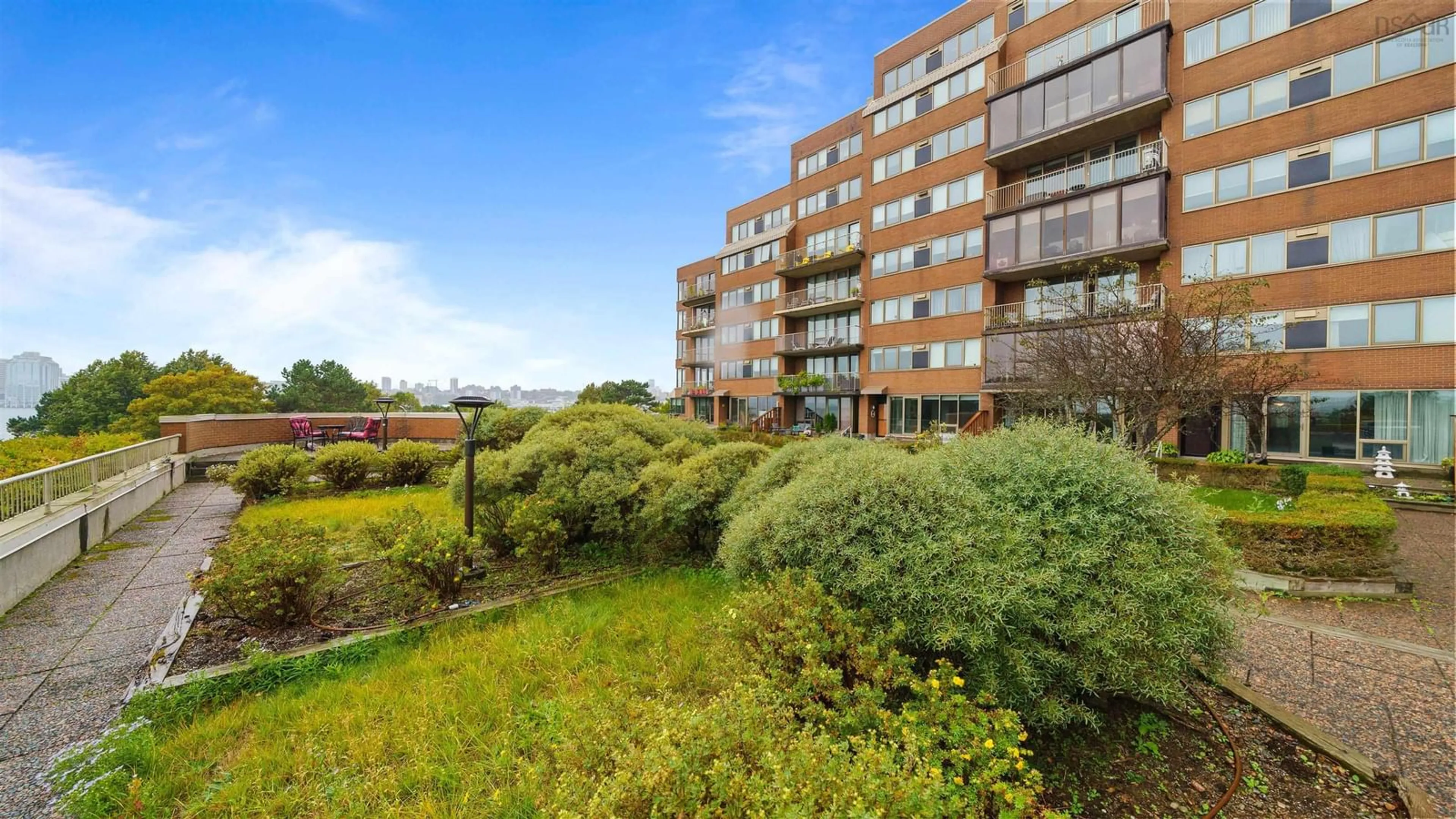 A pic from outside/outdoor area/front of a property/back of a property/a pic from drone, unknown for 1 Prince St #101, Dartmouth Nova Scotia B2Y 4L3