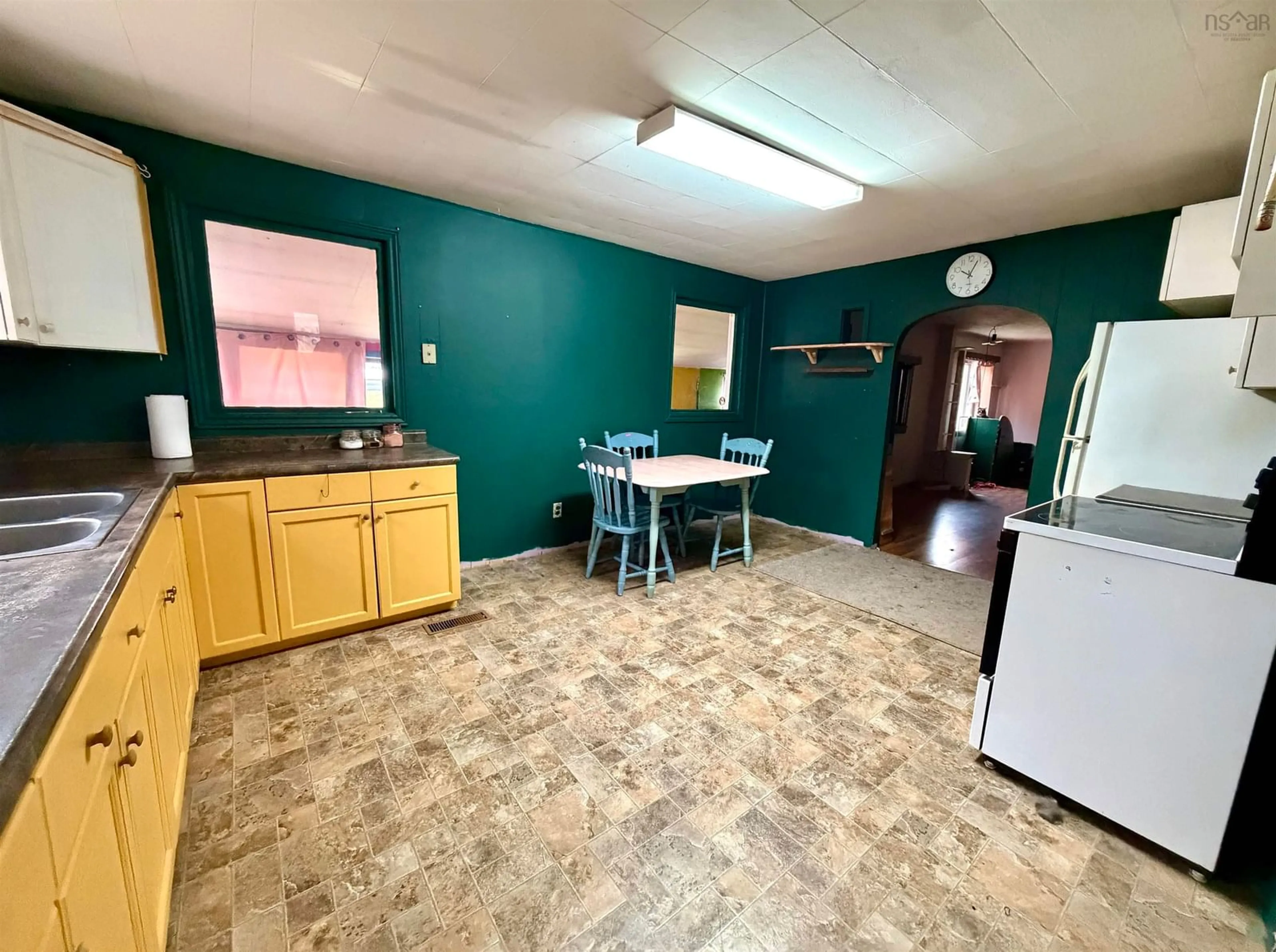 A pic of a room for 14967 Highway 1, Wilmot Nova Scotia B0P 1W0
