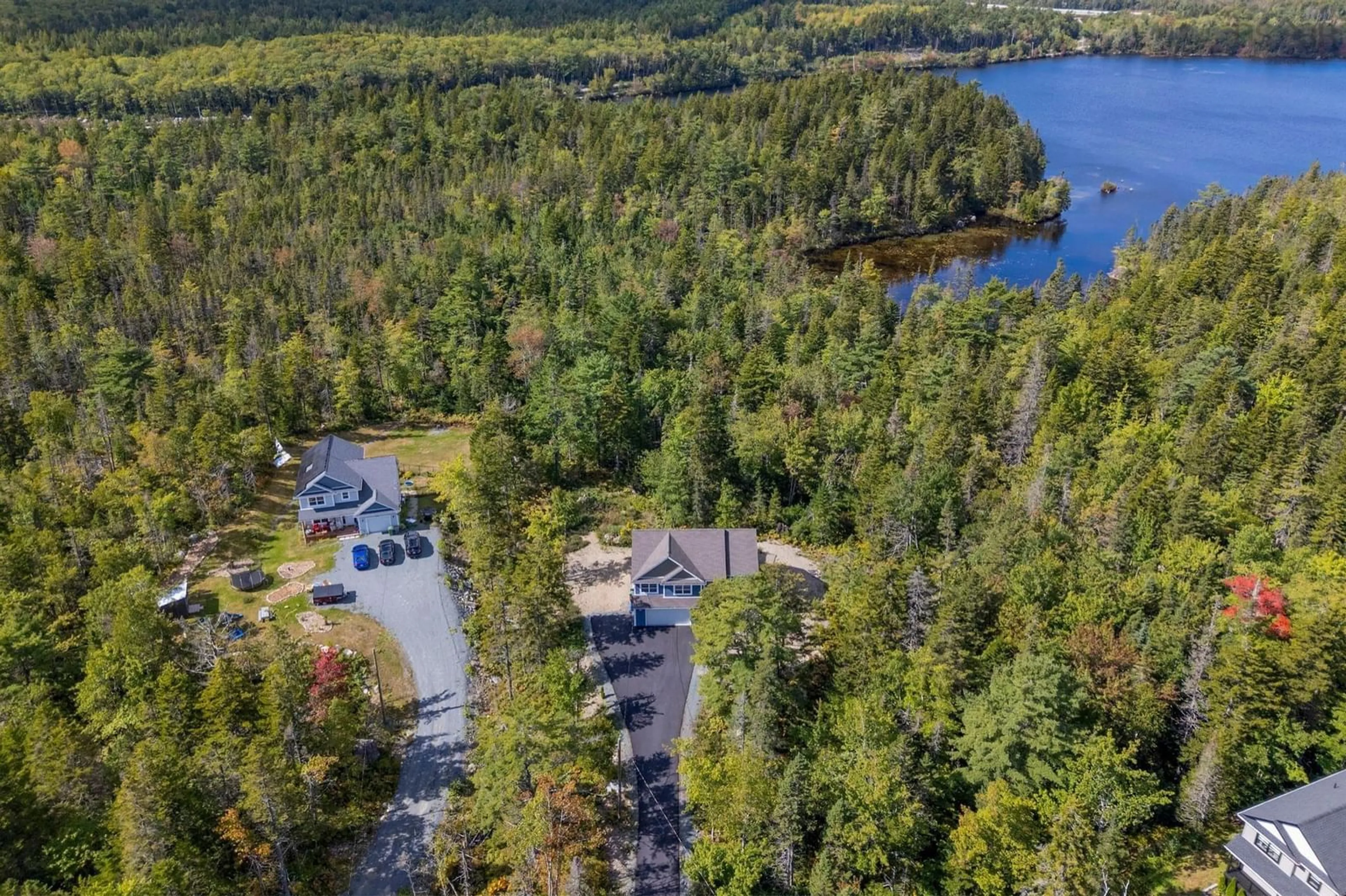 A pic from outside/outdoor area/front of a property/back of a property/a pic from drone, water/lake/river/ocean view for 42 Whitbury Crt, Upper Tantallon Nova Scotia B3Z 0V4