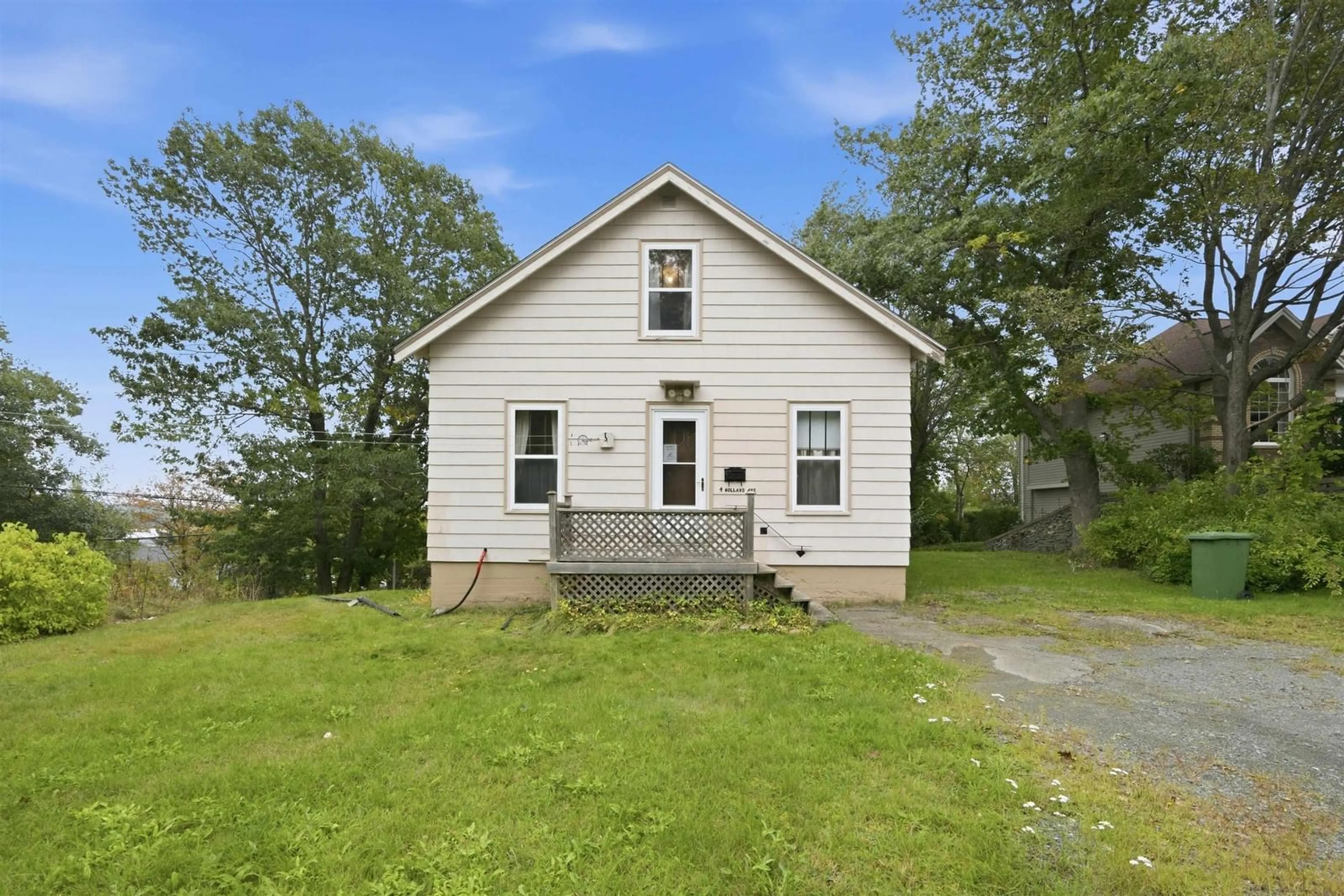Unknown for 4 Holland Ave, Bedford Nova Scotia B4A 1L4