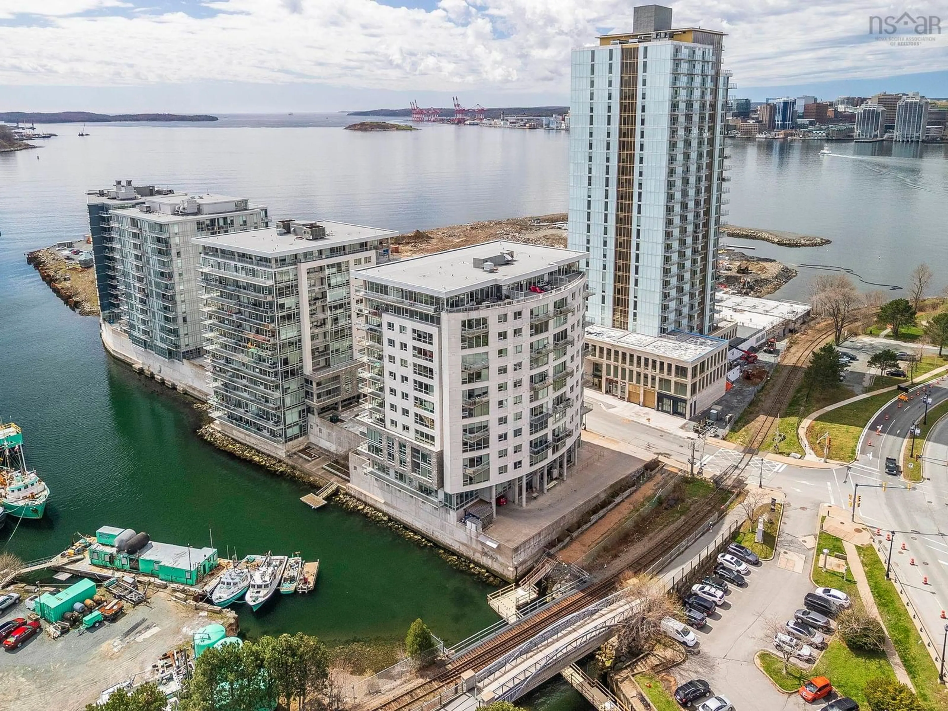 A pic from outside/outdoor area/front of a property/back of a property/a pic from drone, water/lake/river/ocean view for 15 Kings Wharf Pl #1007, Dartmouth Nova Scotia B2Y 0C2