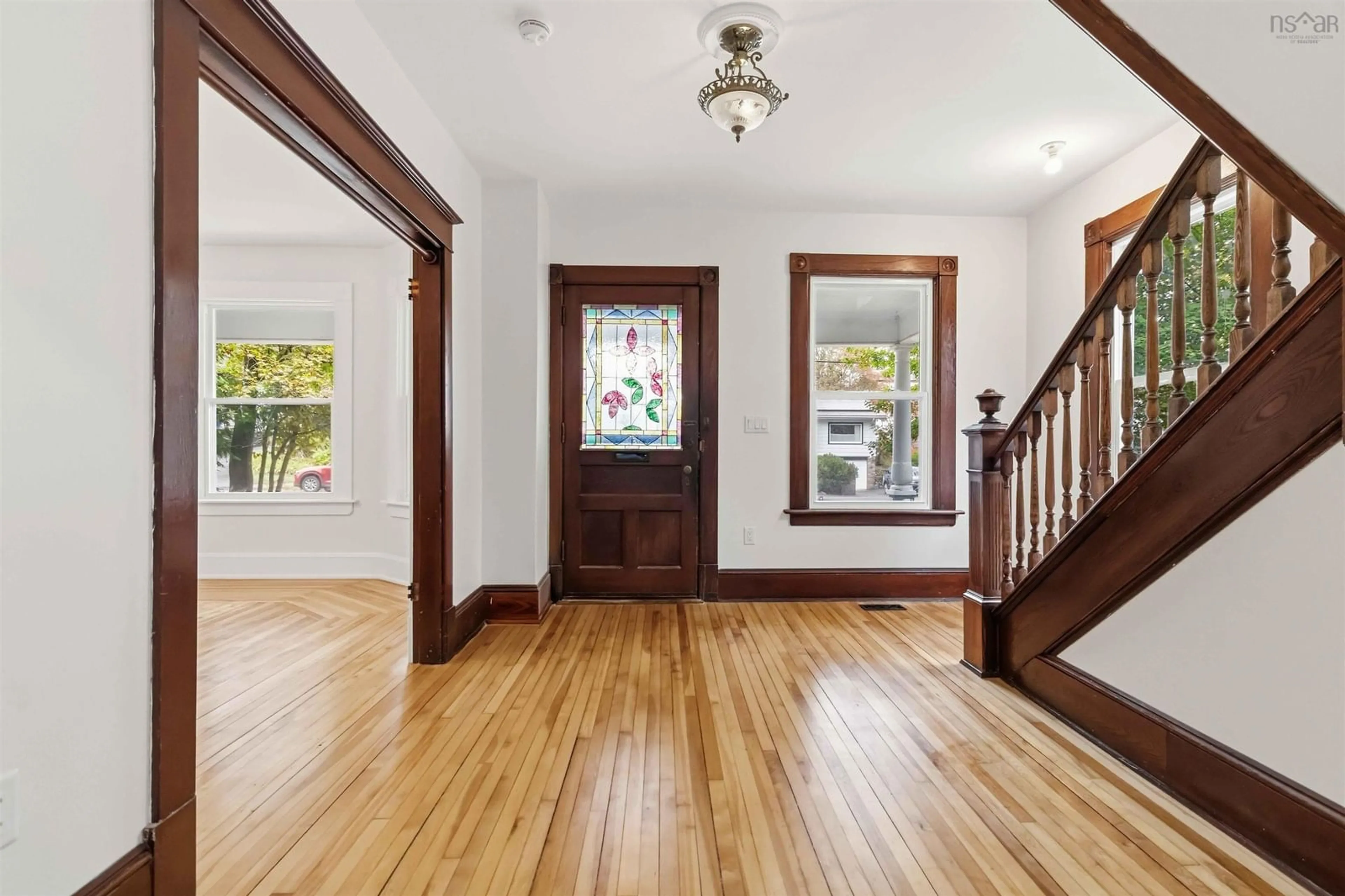 Indoor entryway for 61 York St, Bridgewater Nova Scotia B4V 1R1