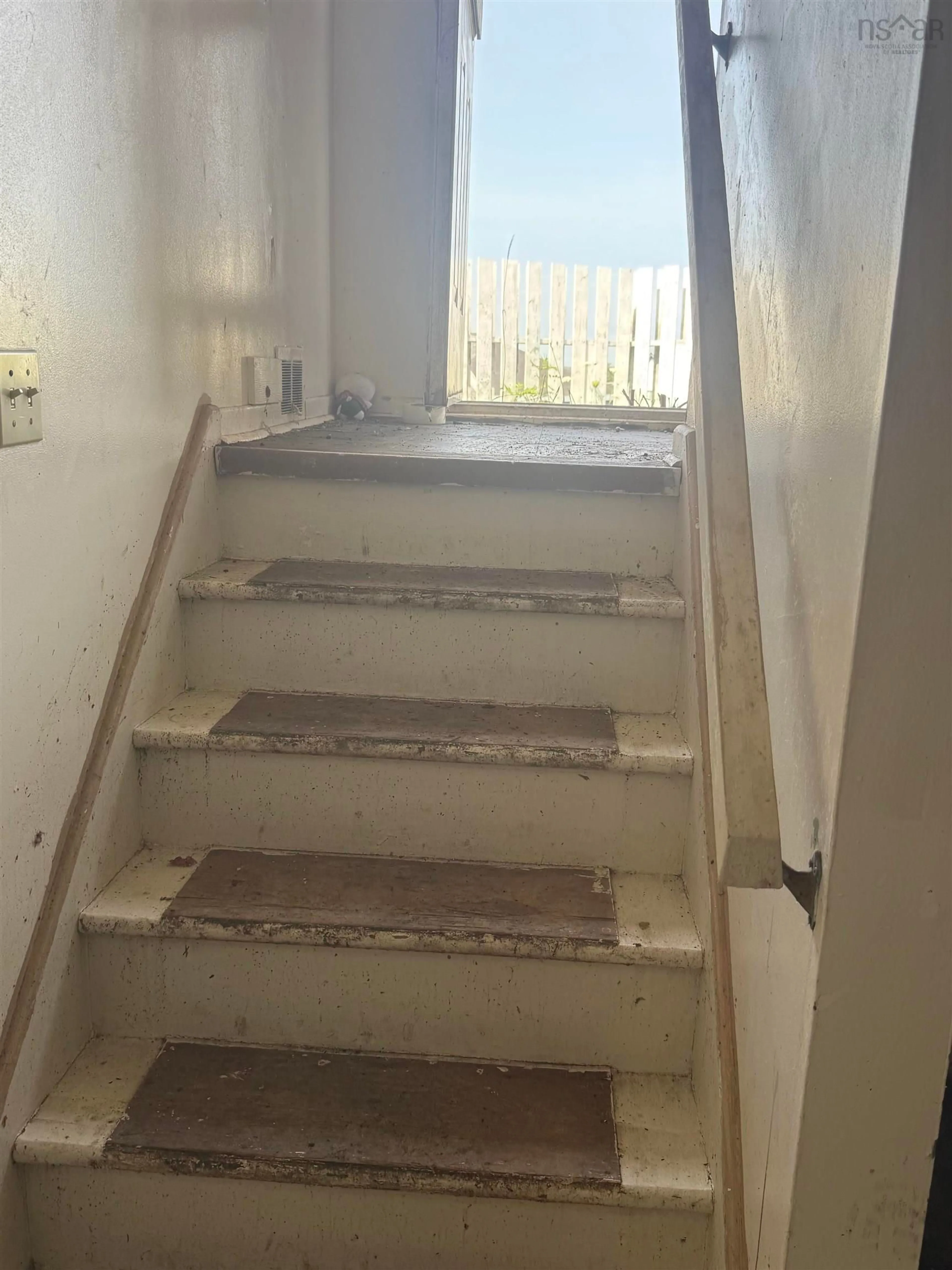Stairs for 43/45 Duke St, Canso Nova Scotia B0H 1H0