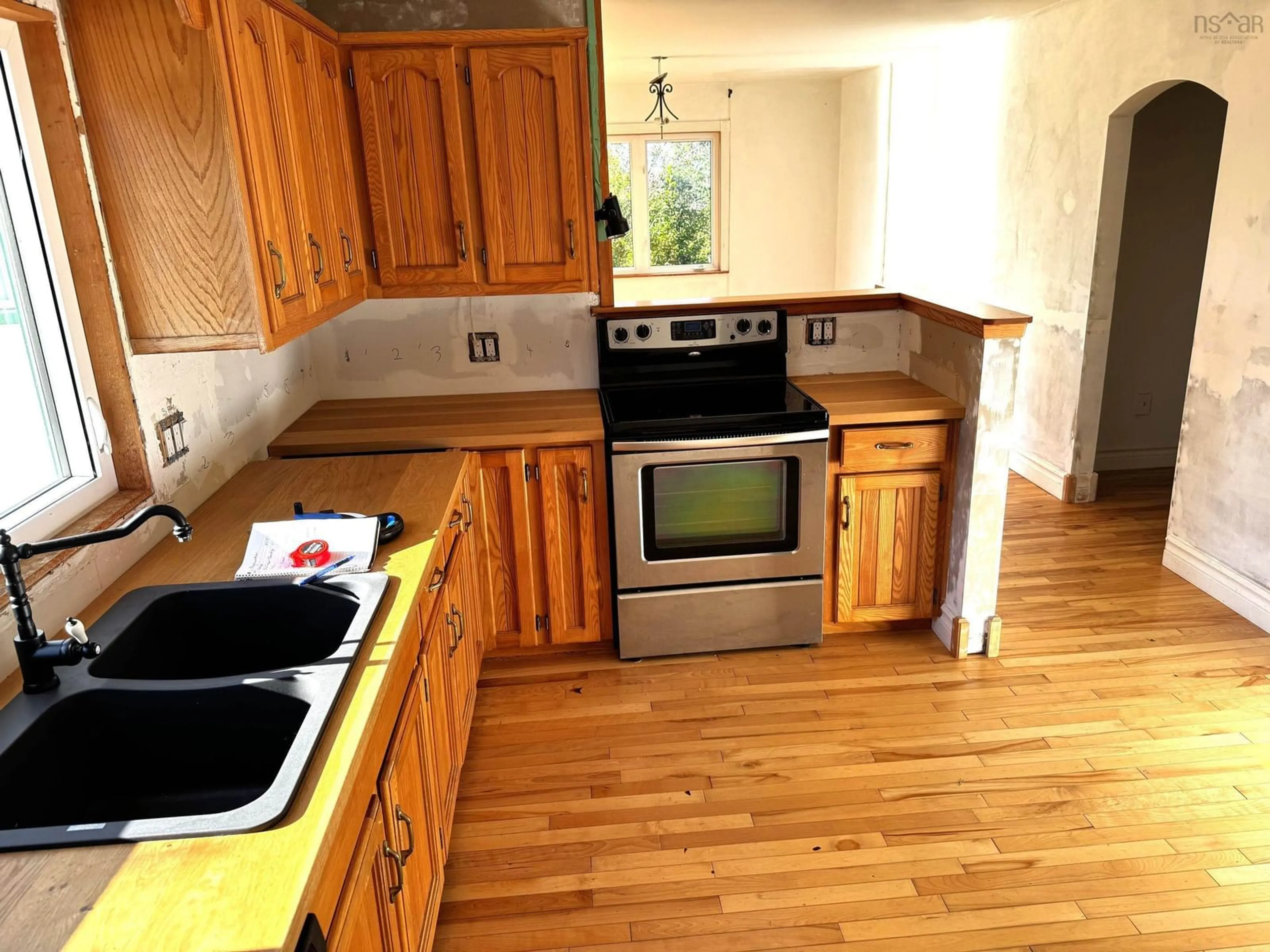 Standard kitchen, wood/laminate floor for 5 Homestead Rd, Bayswater Nova Scotia B0J 1T0