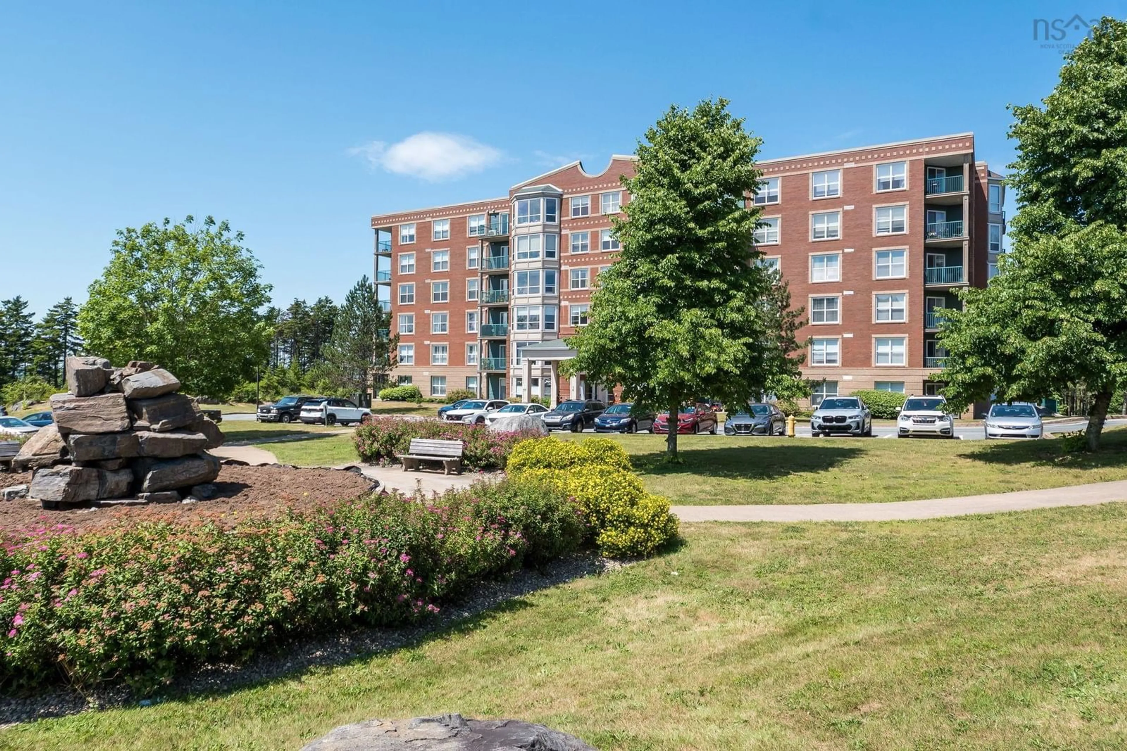 Patio, building for 106 - 78 Regency Park Dr, Clayton Park Nova Scotia B3S 1T2