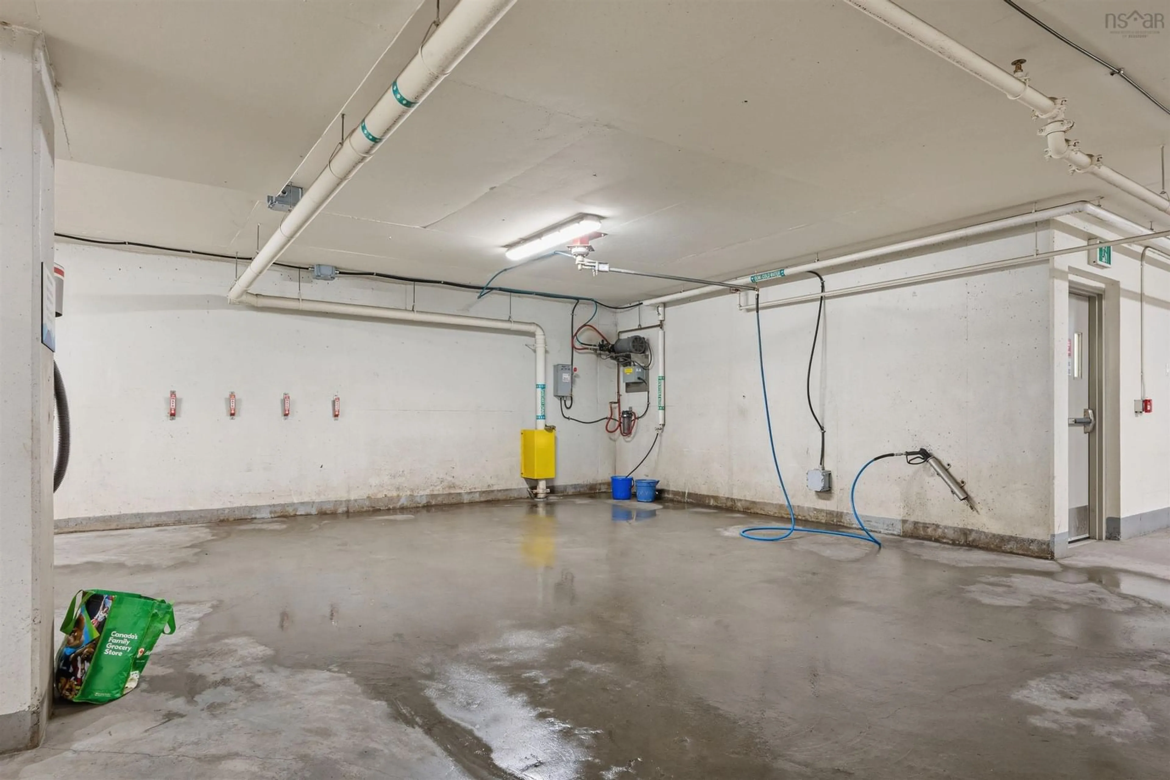 Indoor garage for 1585 South Park St #801, Halifax Nova Scotia B3J 0H8