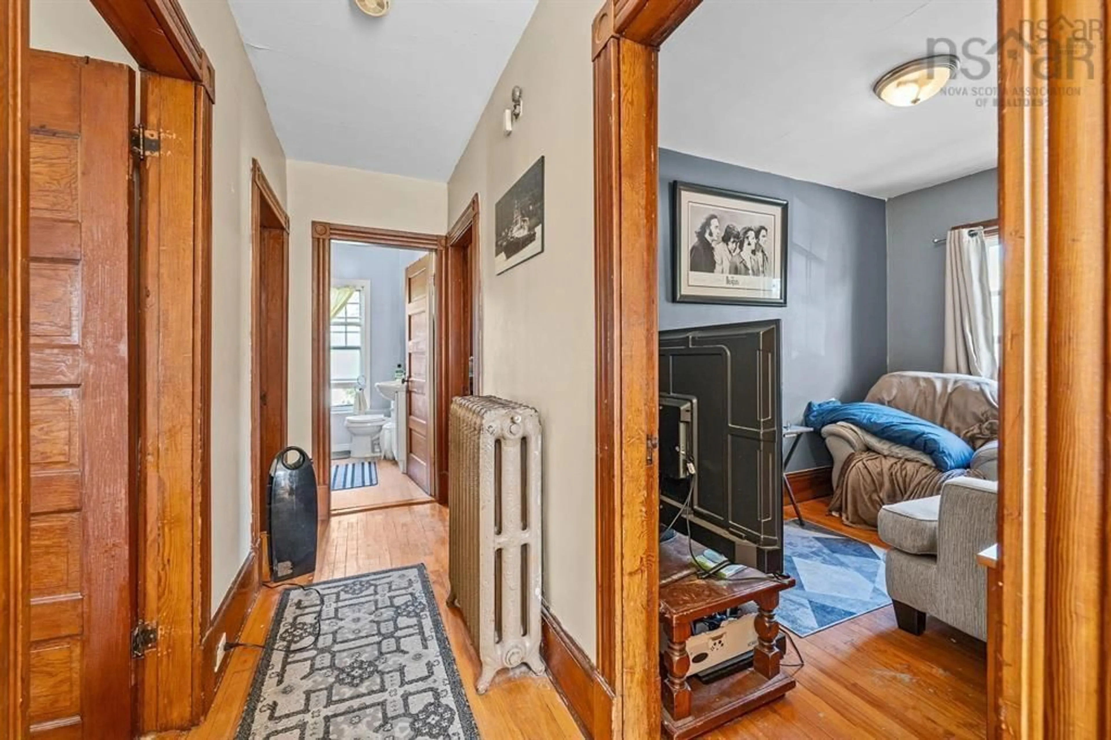 Indoor entryway for 217-219 Albert St, New Glasgow Nova Scotia B2H 3V6