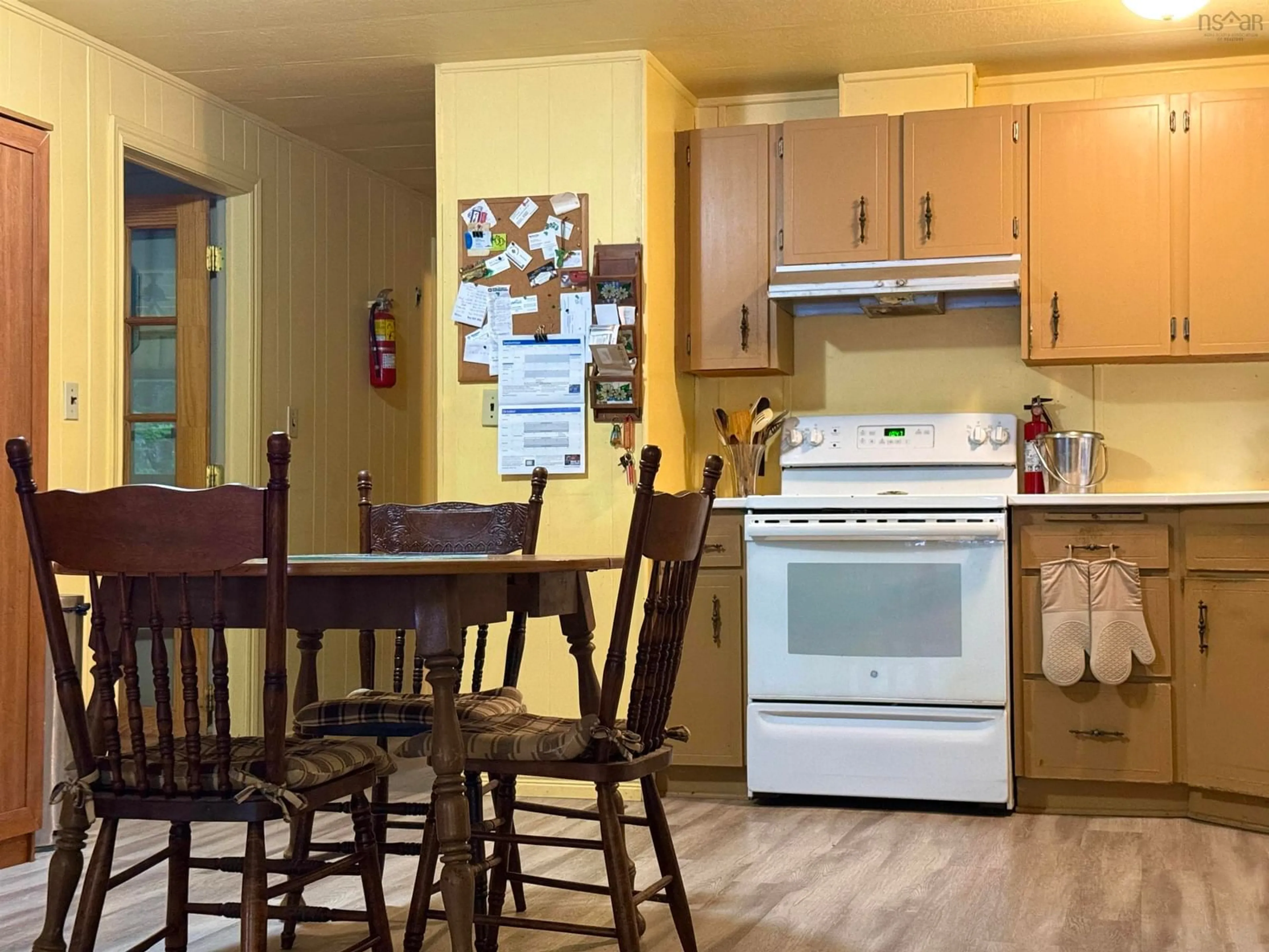 Standard kitchen, wood/laminate floor for 2050 Camperdown Rd, Lapland Nova Scotia B4V 7S6