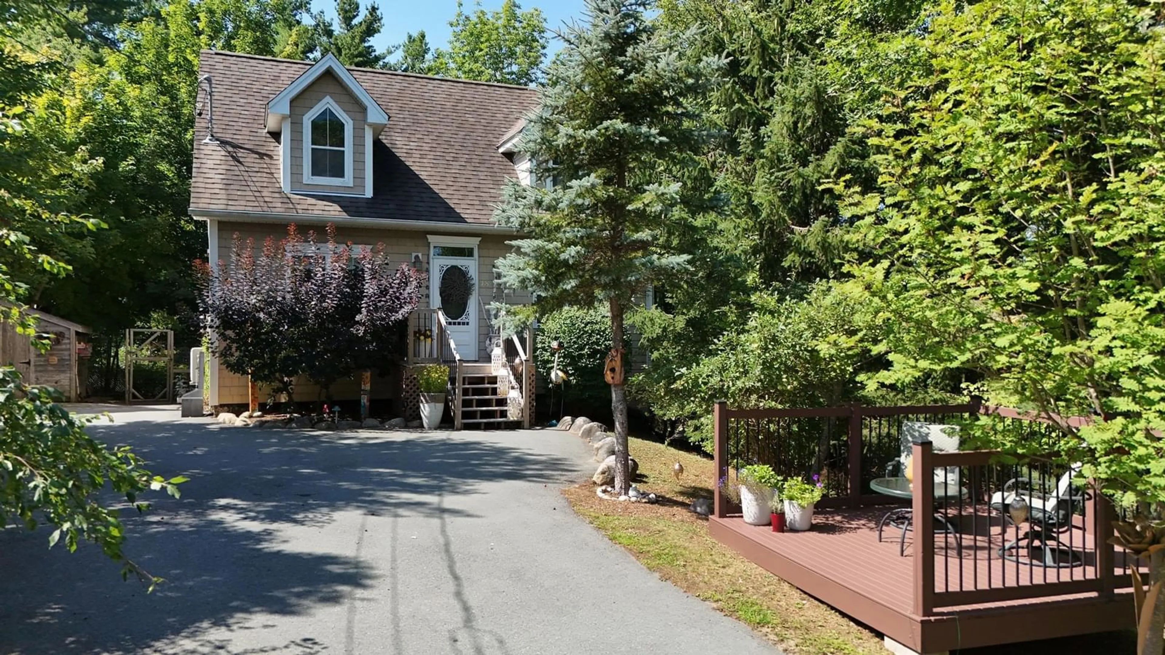 Unknown for 48 Pond St, Mahone Bay Nova Scotia B0J 2E0