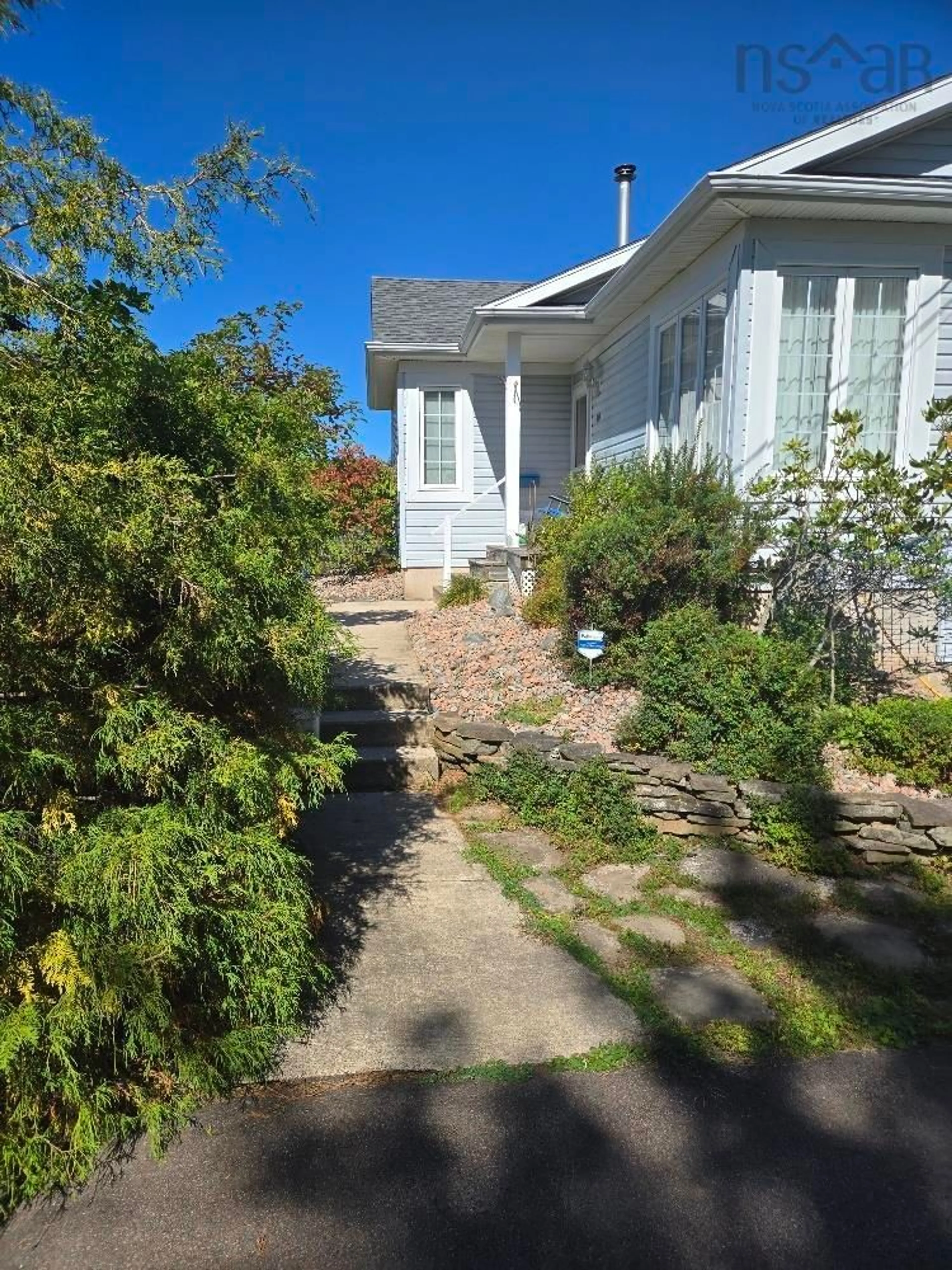 A pic from outside/outdoor area/front of a property/back of a property/a pic from drone, street for 40 Silverwood Dr., Valley Nova Scotia B2N 6Y6