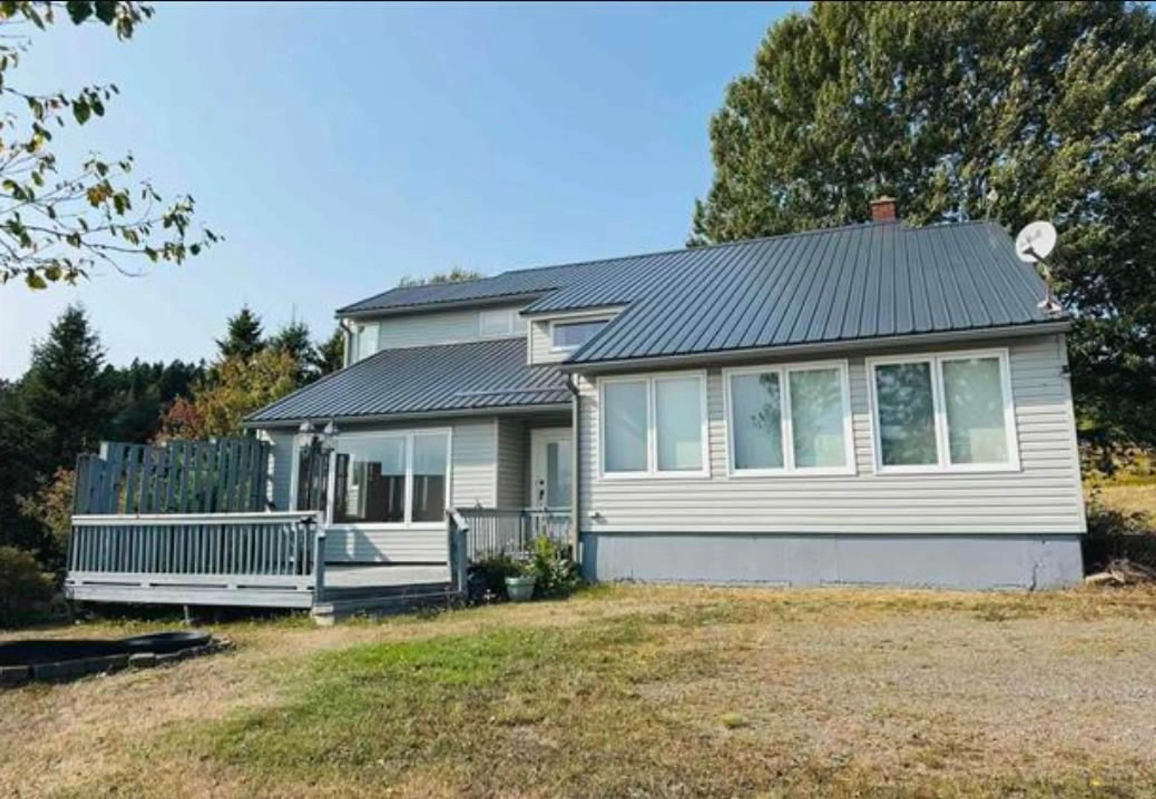 Home with vinyl exterior material, unknown for 8005 Highway 209, Wards Brook Nova Scotia B0M 1S0