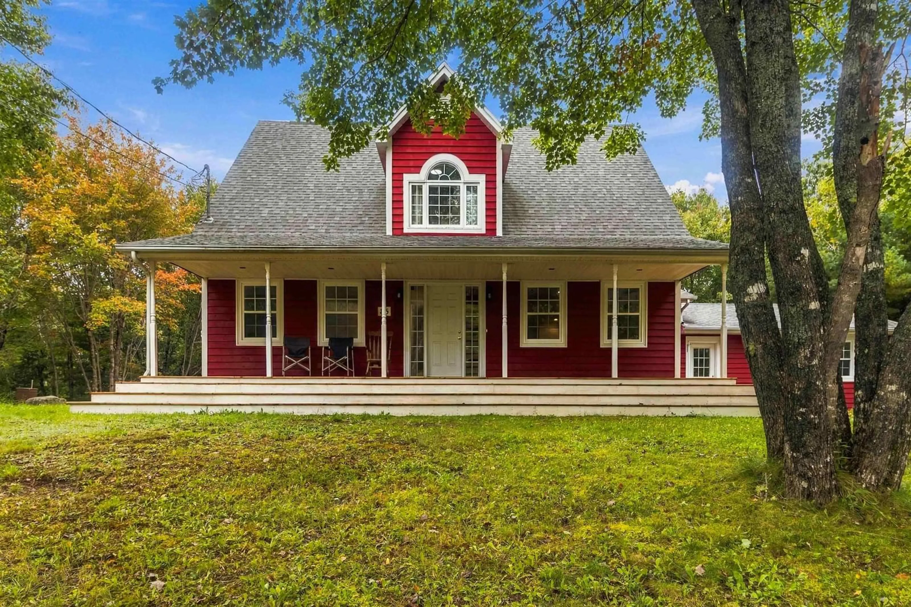 Home with vinyl exterior material, street for 85 Haliburton Cres, Stillwater Lake Nova Scotia B3Z 1P4