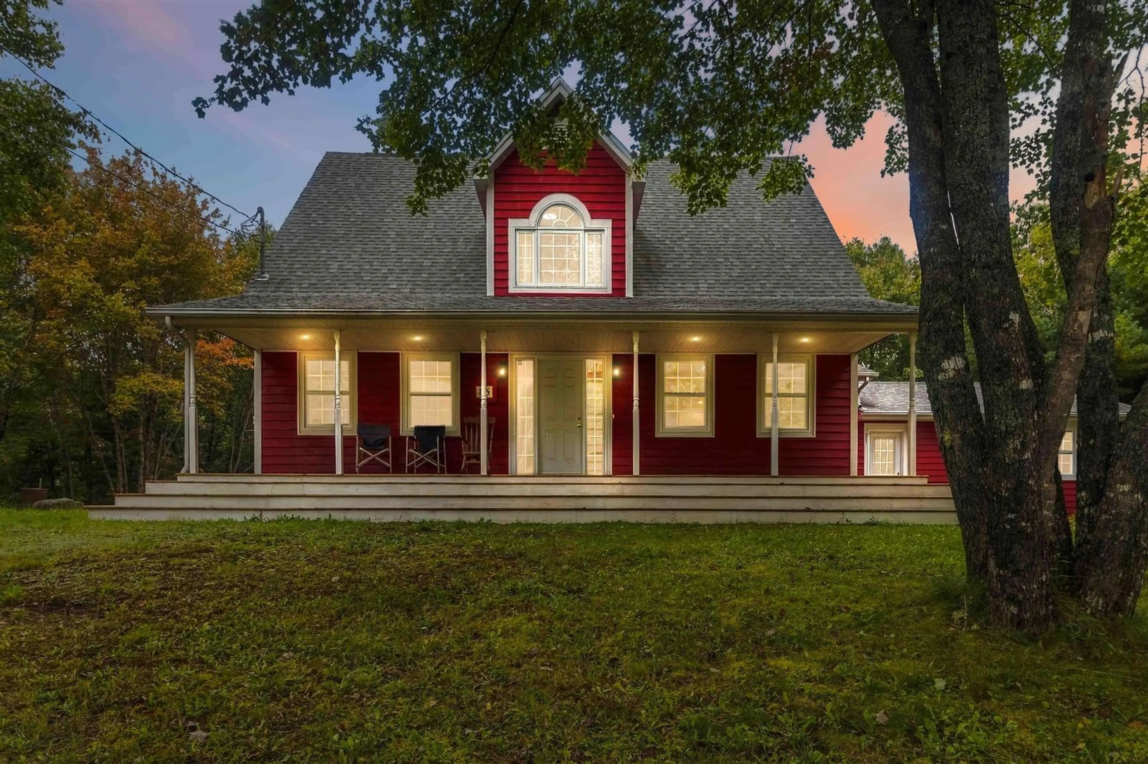Home with vinyl exterior material, street for 85 Haliburton Cres, Stillwater Lake Nova Scotia B3Z 1P4