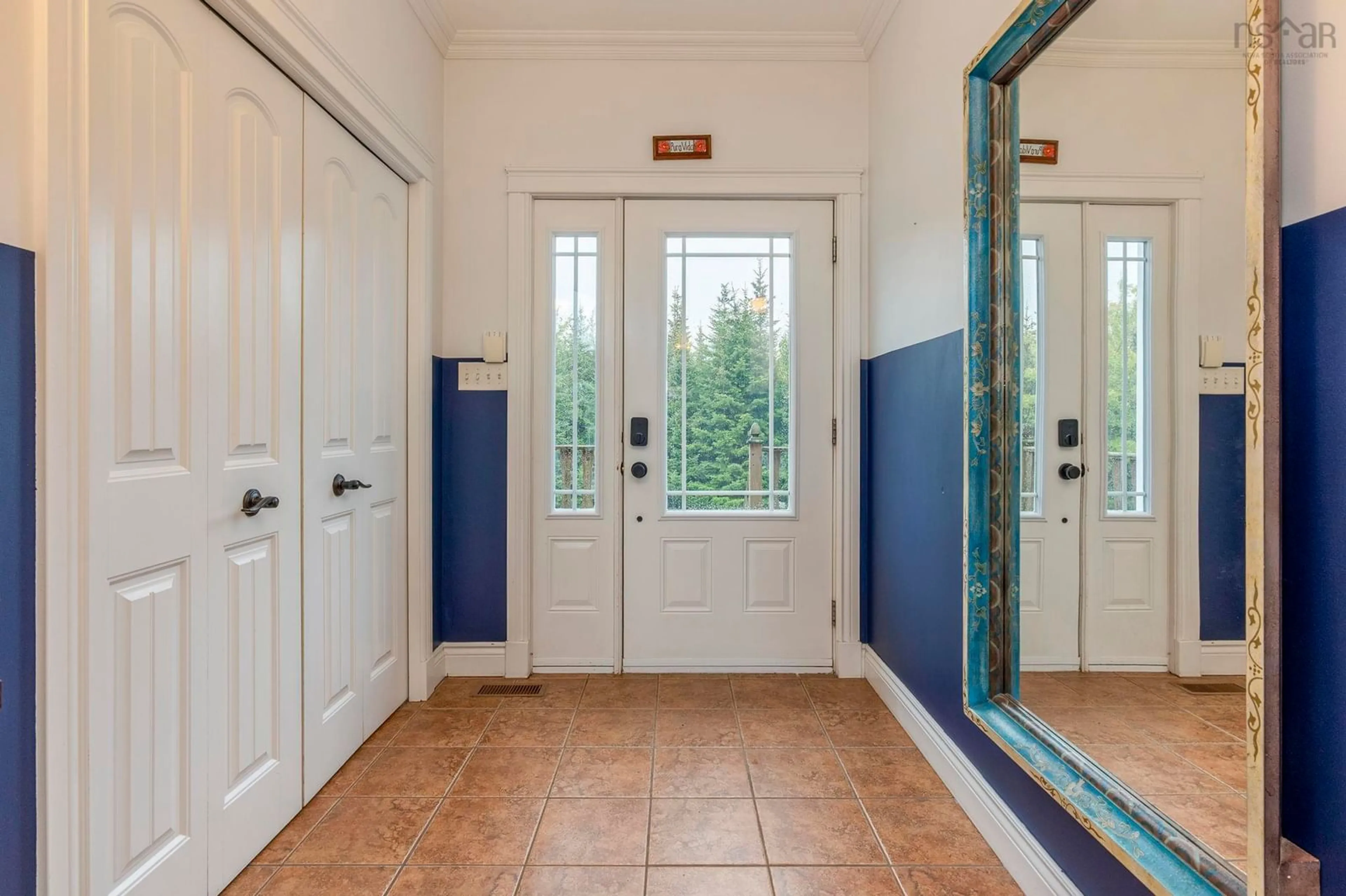 Indoor entryway for 307 Leslie Rd, East Lawrencetown Nova Scotia B2Z 1T4