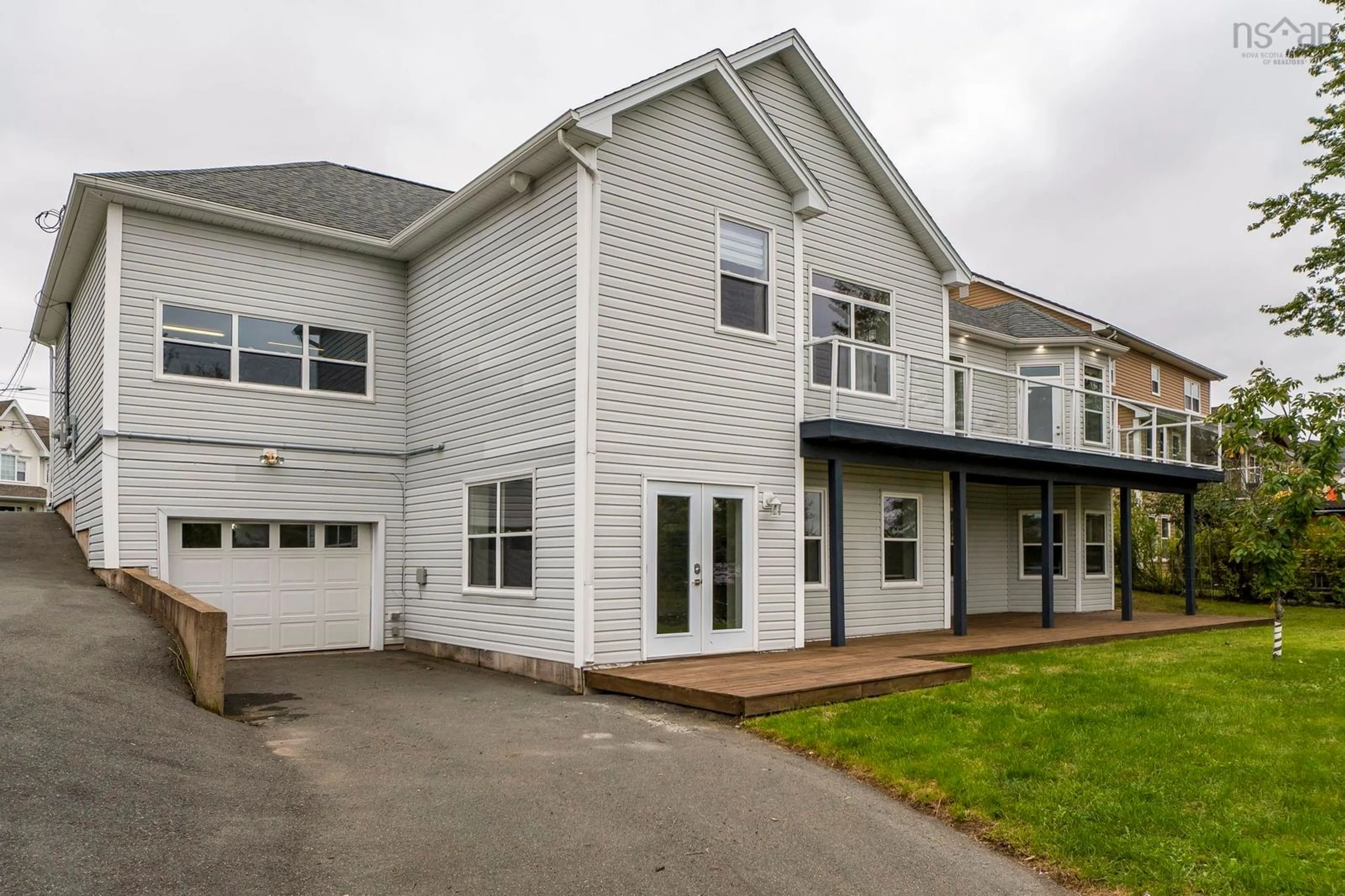 Home with vinyl exterior material, street for 550 Springfield Lake Rd, Middle Sackville Nova Scotia B4E 3K4