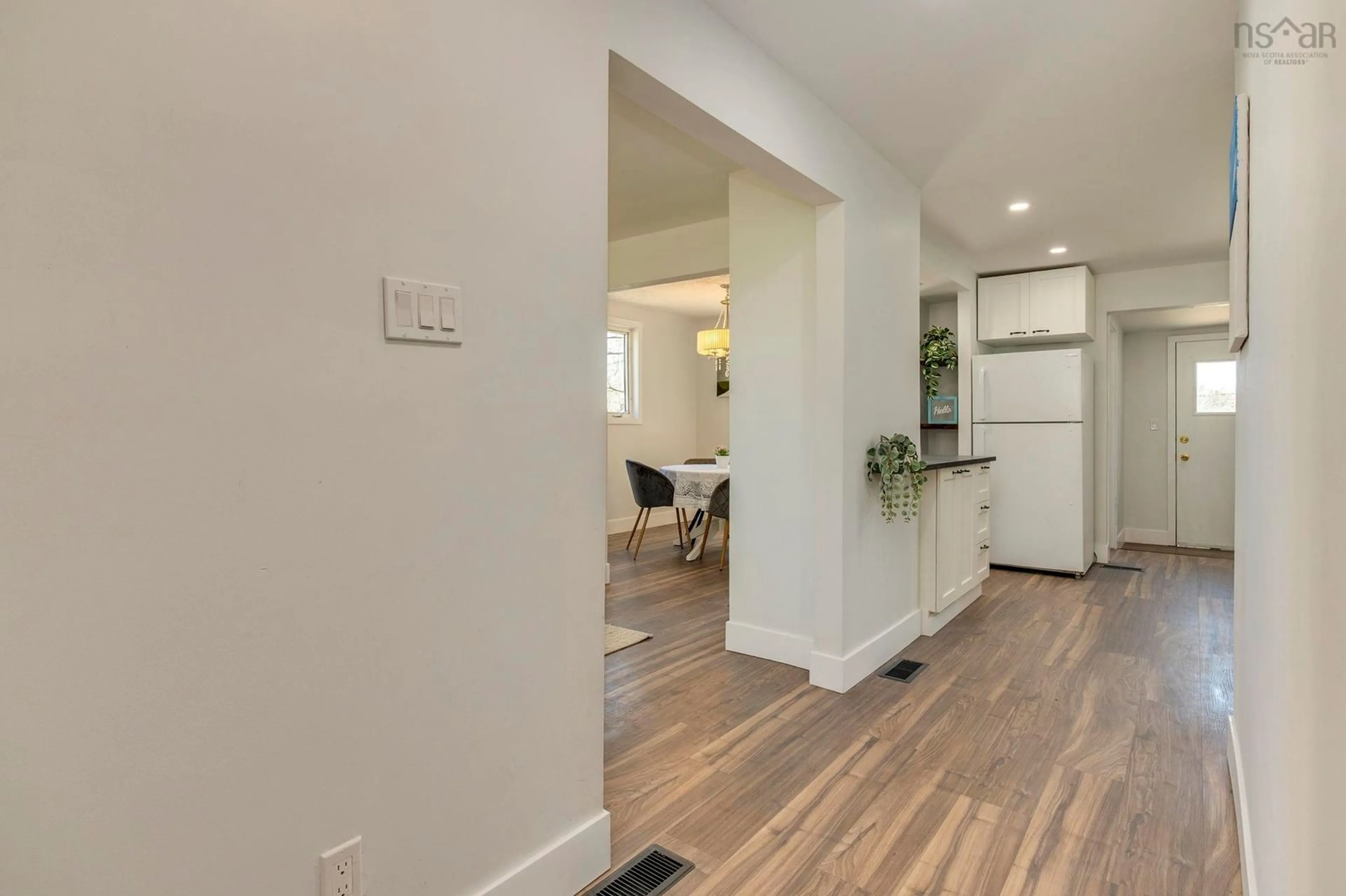 Indoor entryway for 13 Mcfatridge Rd, Halifax Nova Scotia B3N 2R2