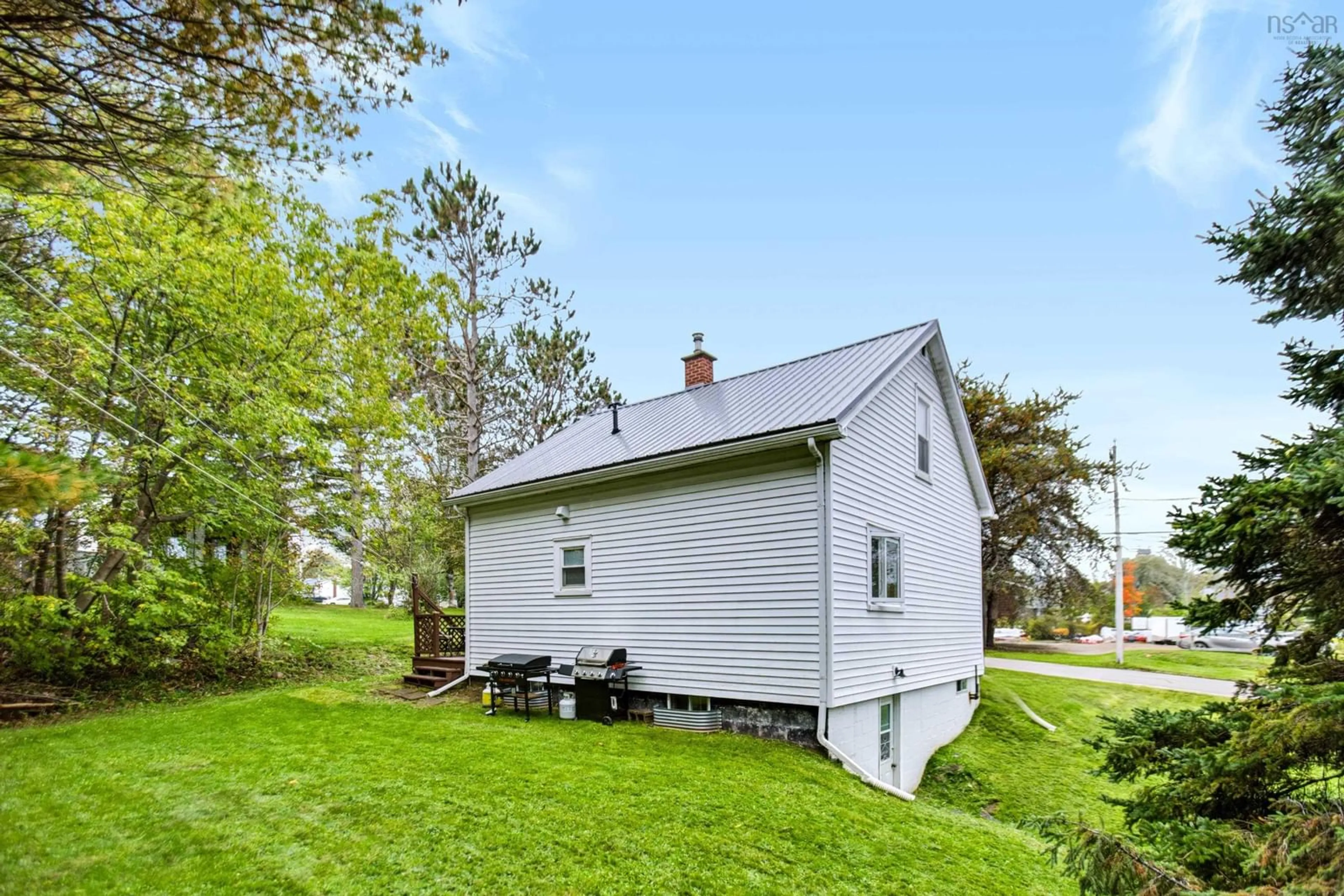 Home with vinyl exterior material, street for 40 Charles St, Amherst Nova Scotia B4H 3P8