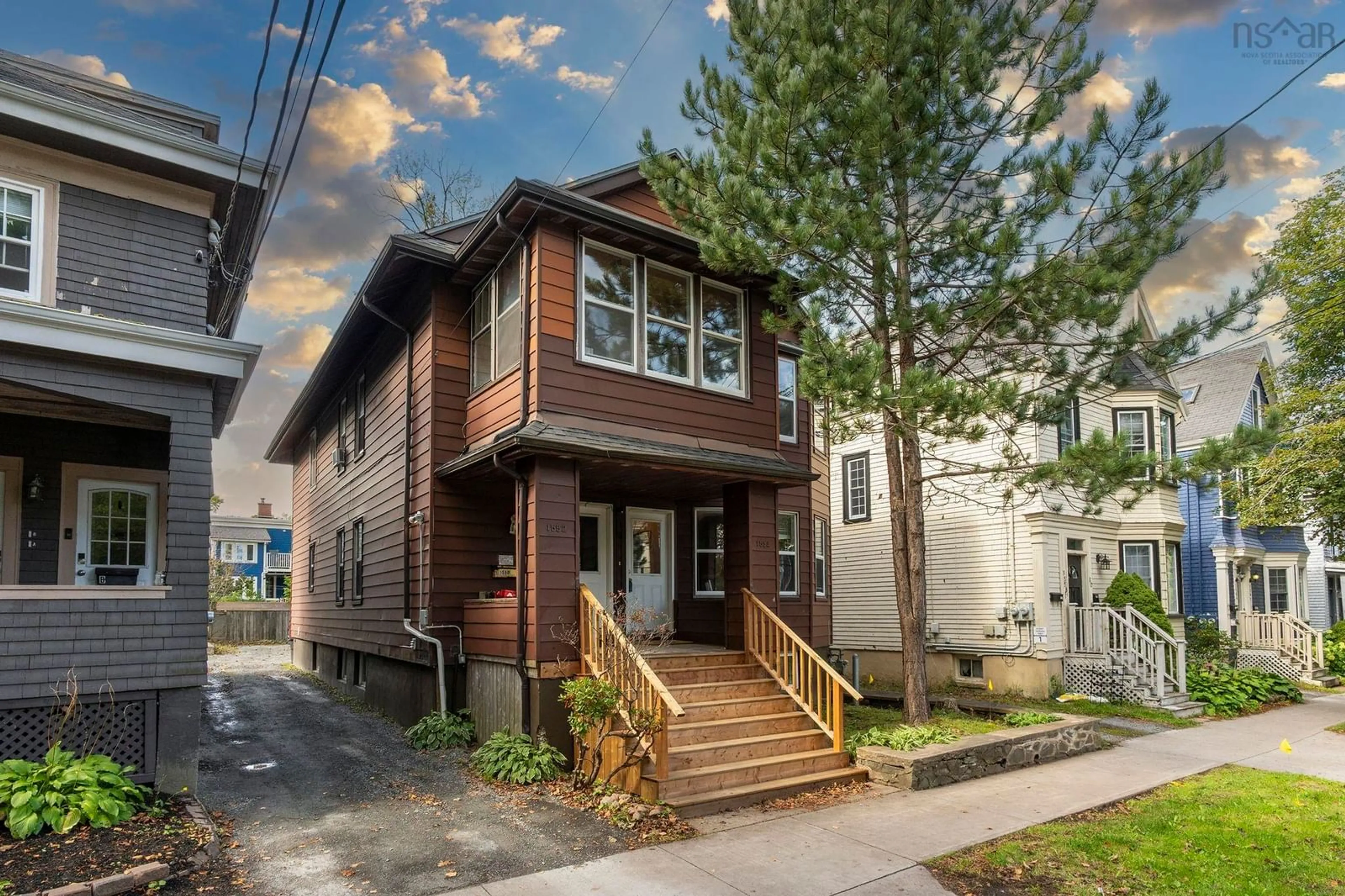 Home with brick exterior material, street for 1550-1554 Vernon Street St, Halifax Nova Scotia B3H 3M7