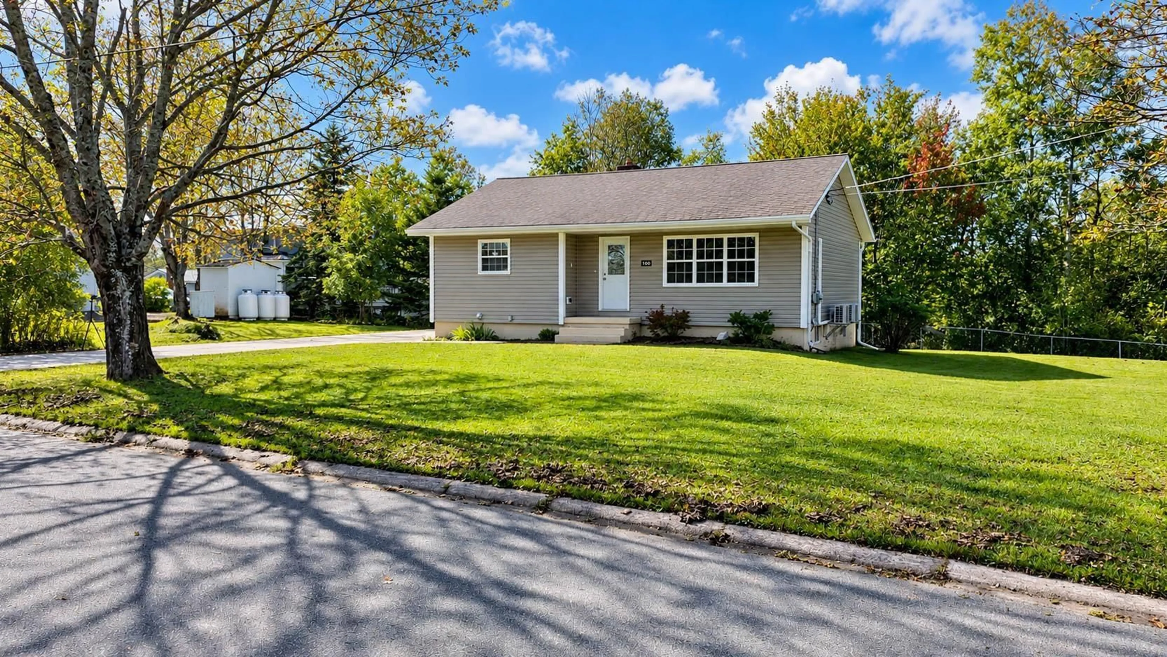 Home with vinyl exterior material, street for 100 High St, Stellarton Nova Scotia B0K 1S0