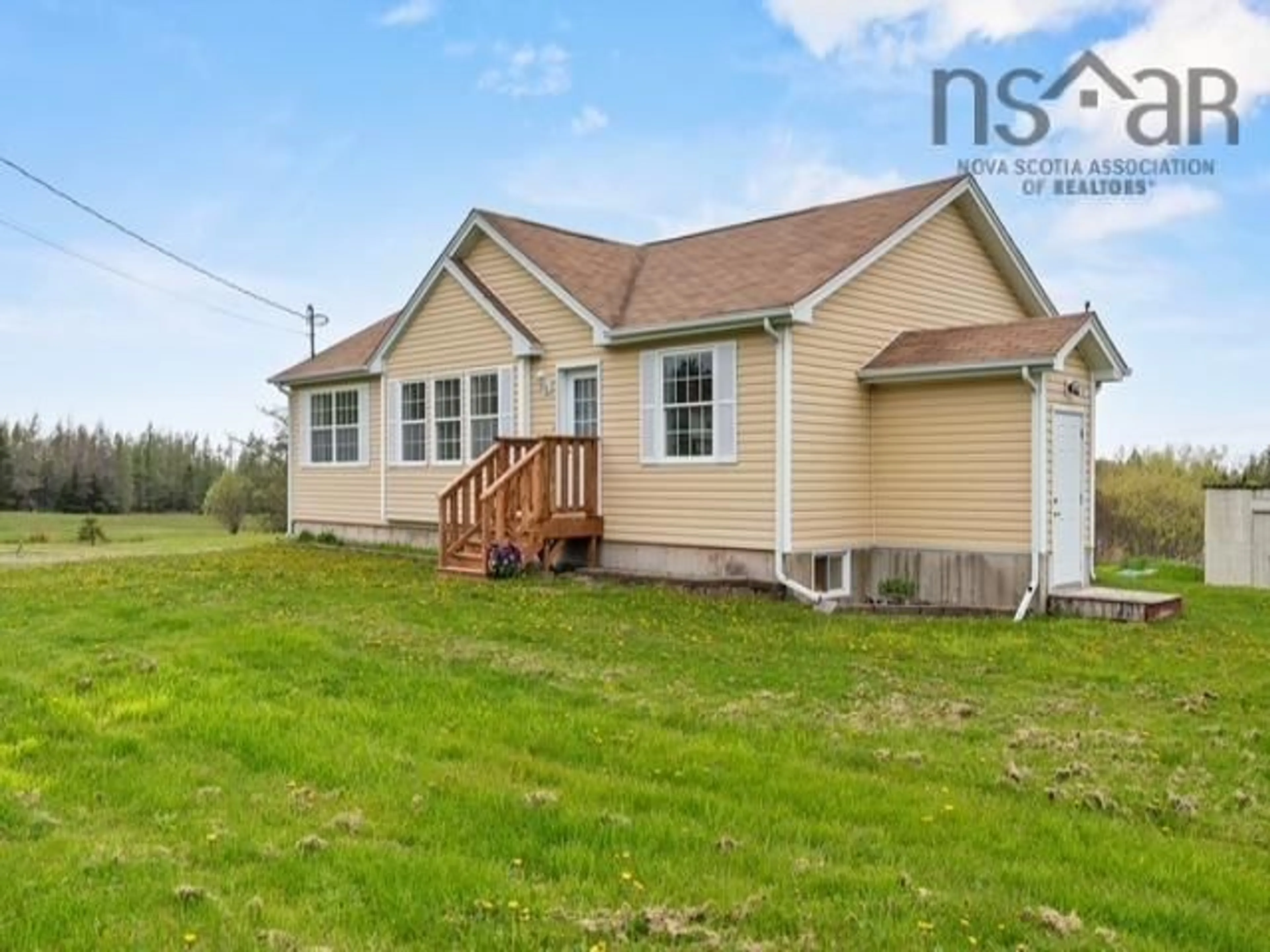 Home with vinyl exterior material, unknown for 3369 Highway 215, Minasville Nova Scotia B0N 2R0