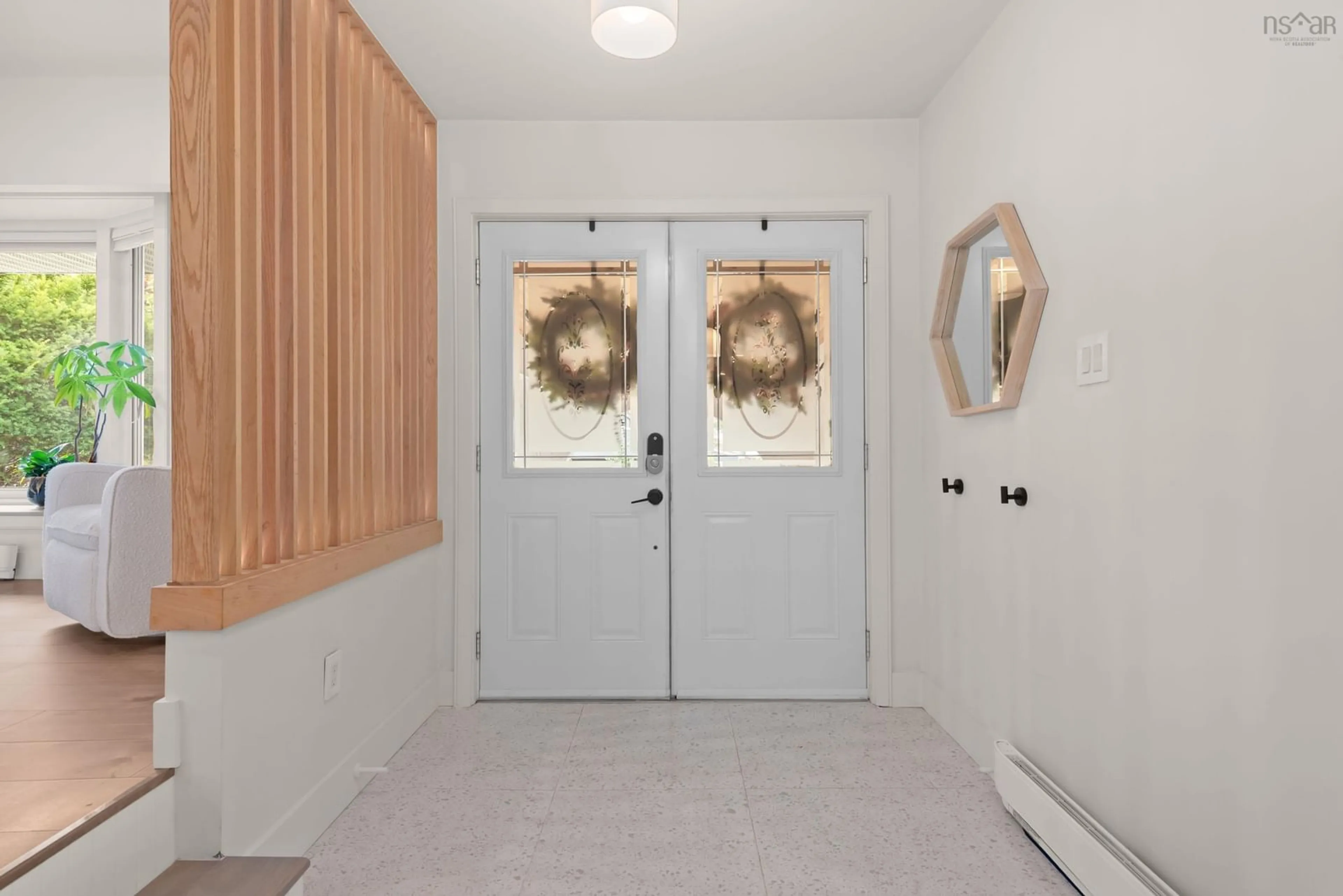 Indoor entryway for 68 Bayview Rd, Halifax Nova Scotia B3M 1N9
