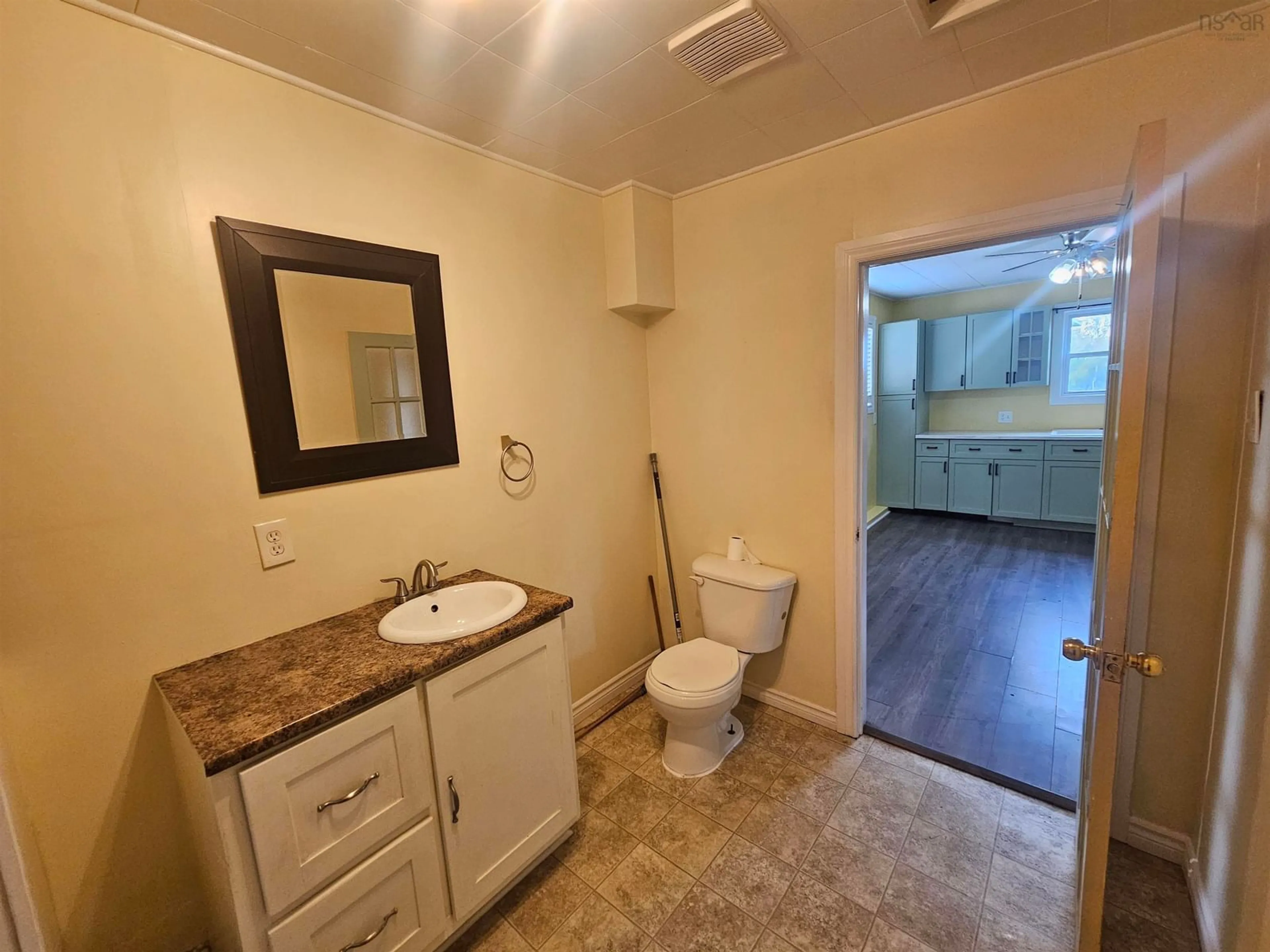 Standard bathroom, ceramic/tile floor for 488 Donkin Morien Hwy, Tower Road Nova Scotia B1B 1W1