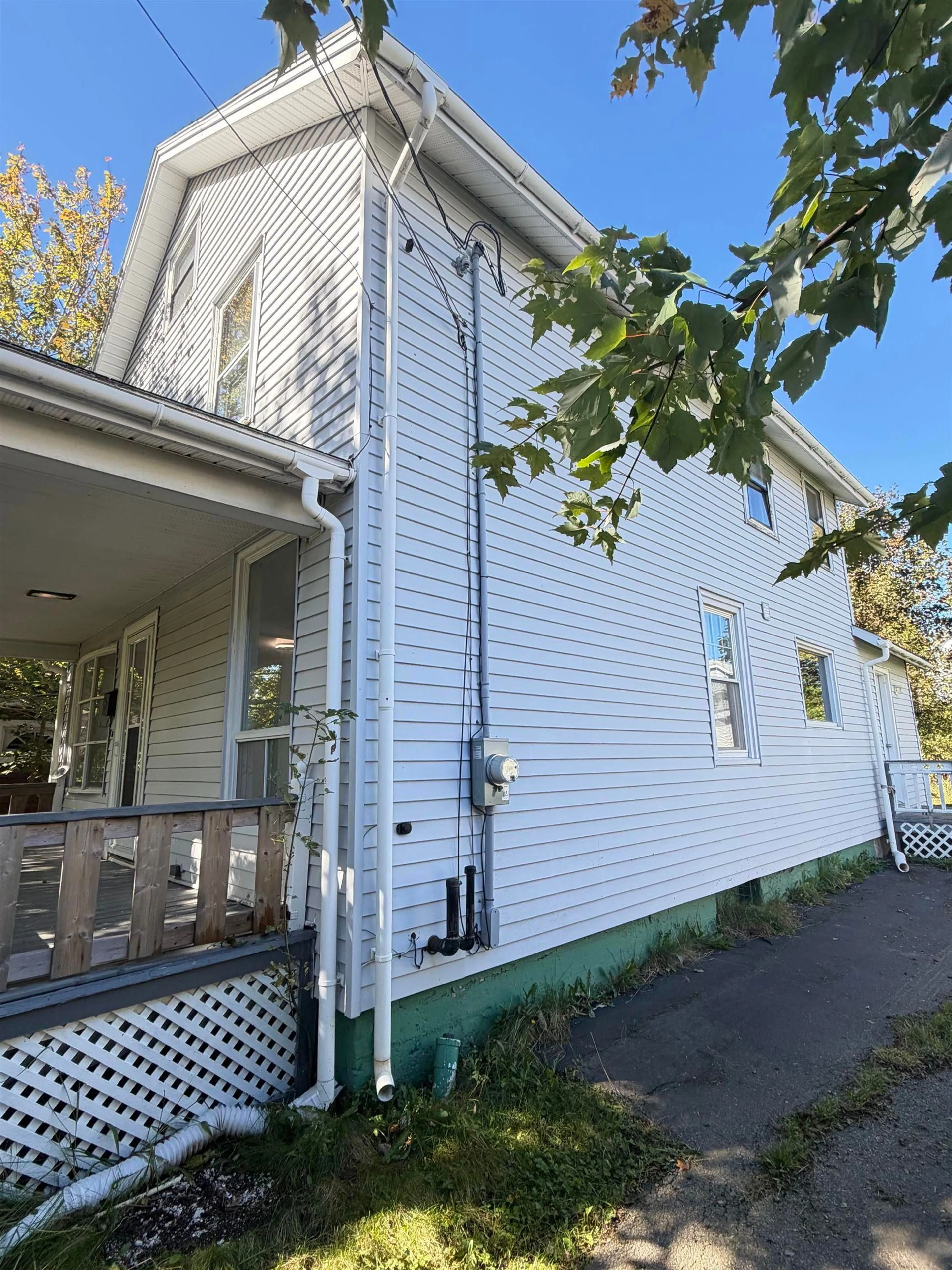 Home with vinyl exterior material, street for 79 Catherine St, Glace Bay Nova Scotia B1A 2K1