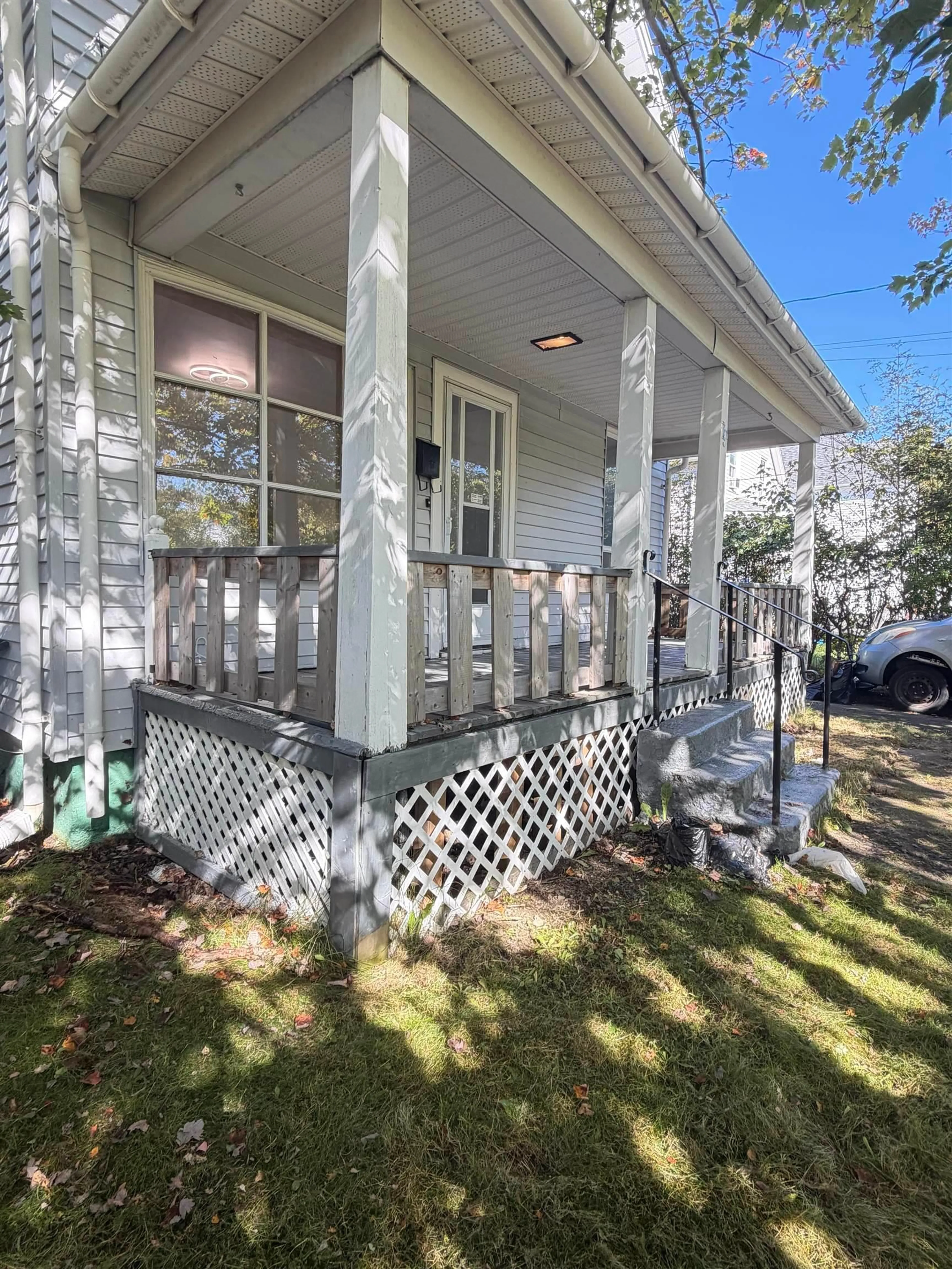 Home with vinyl exterior material, street for 79 Catherine St, Glace Bay Nova Scotia B1A 2K1