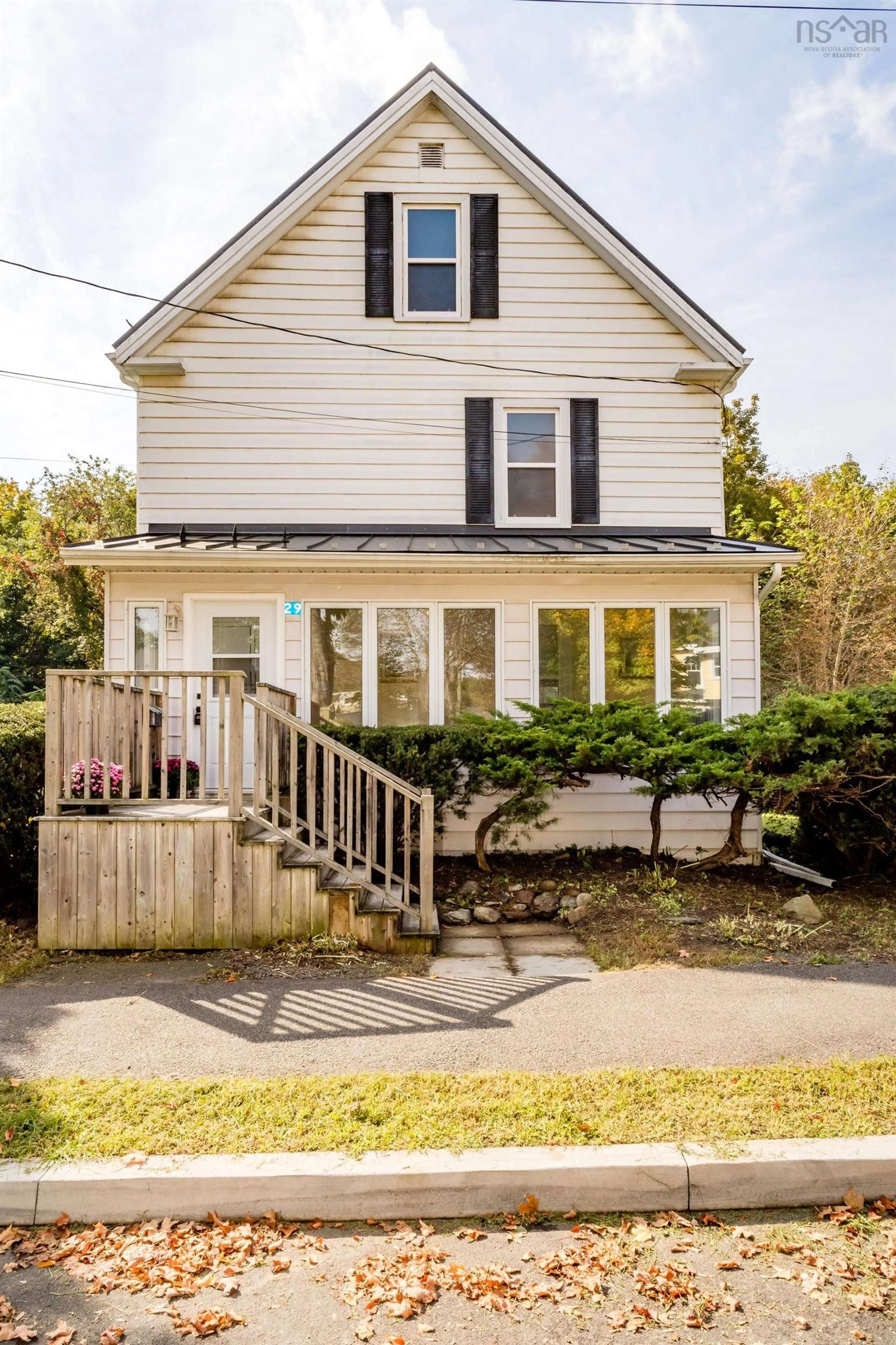 Home with vinyl exterior material, street for 29 Klondyke St, Kentville Nova Scotia B4N 1J1