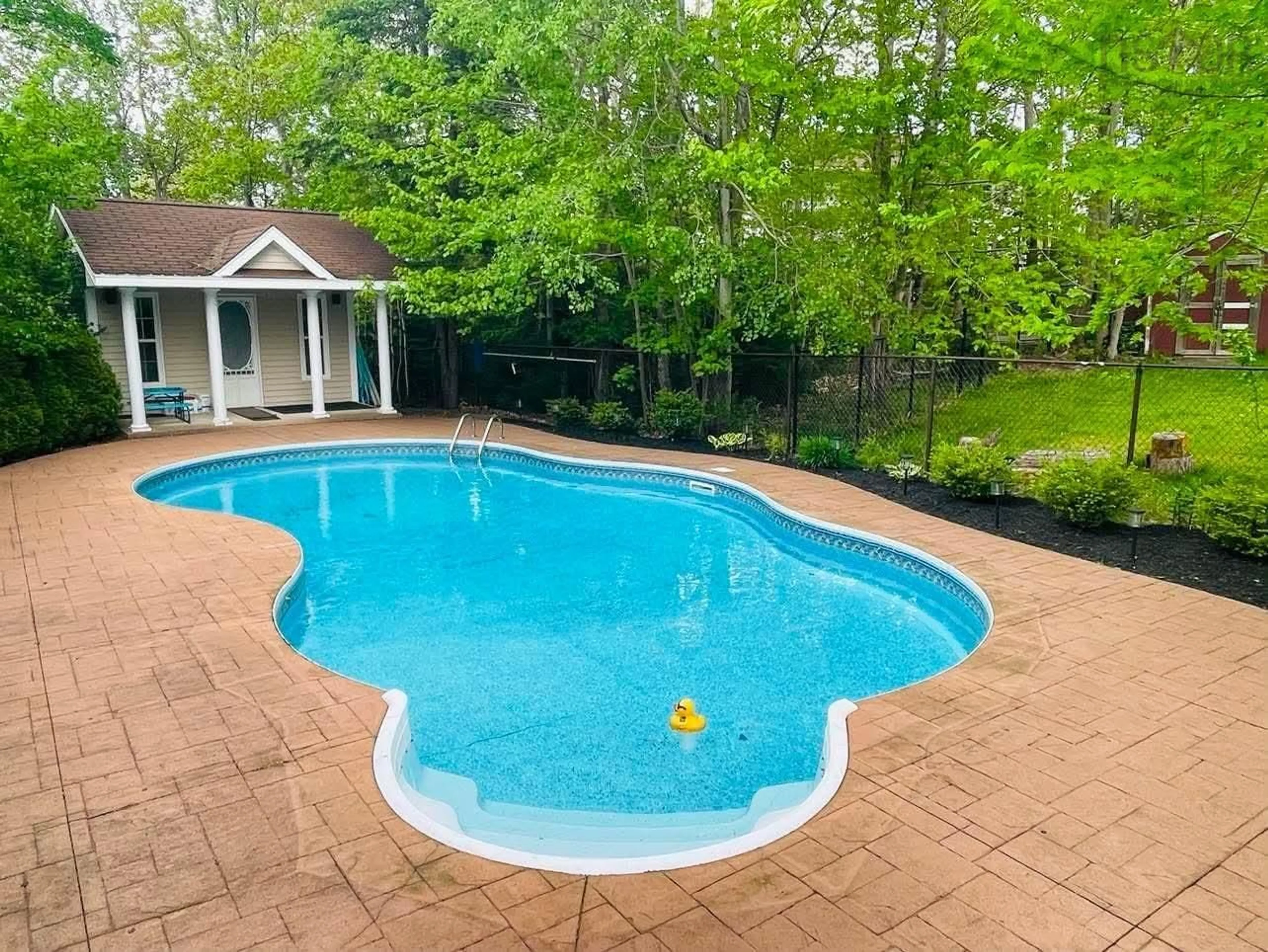 Pool for 17 Pineview Cres, Stellarton Nova Scotia B0K 1S0
