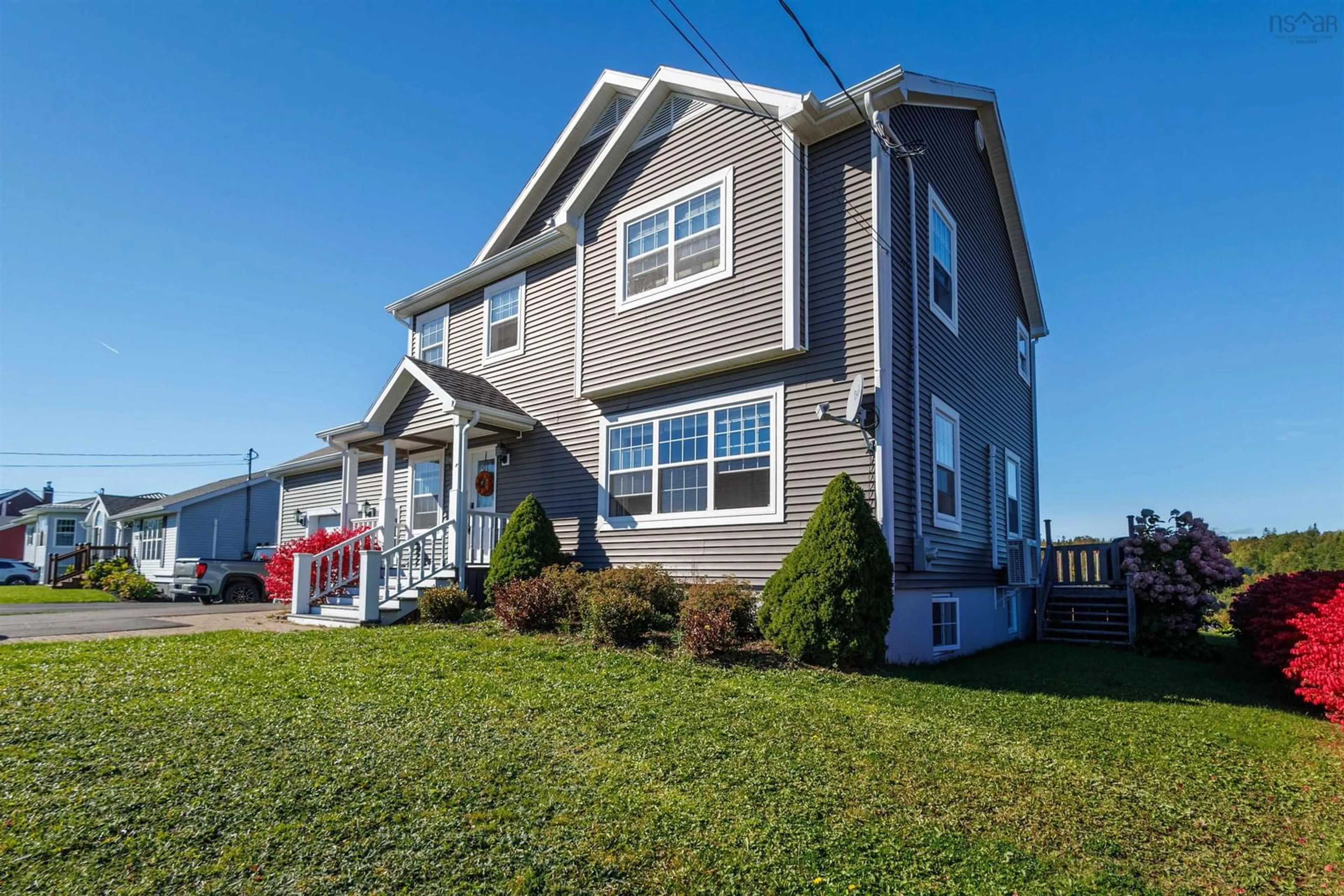 Home with vinyl exterior material, unknown for 20 Alexander Dr, Baddeck Nova Scotia B0E 1B0