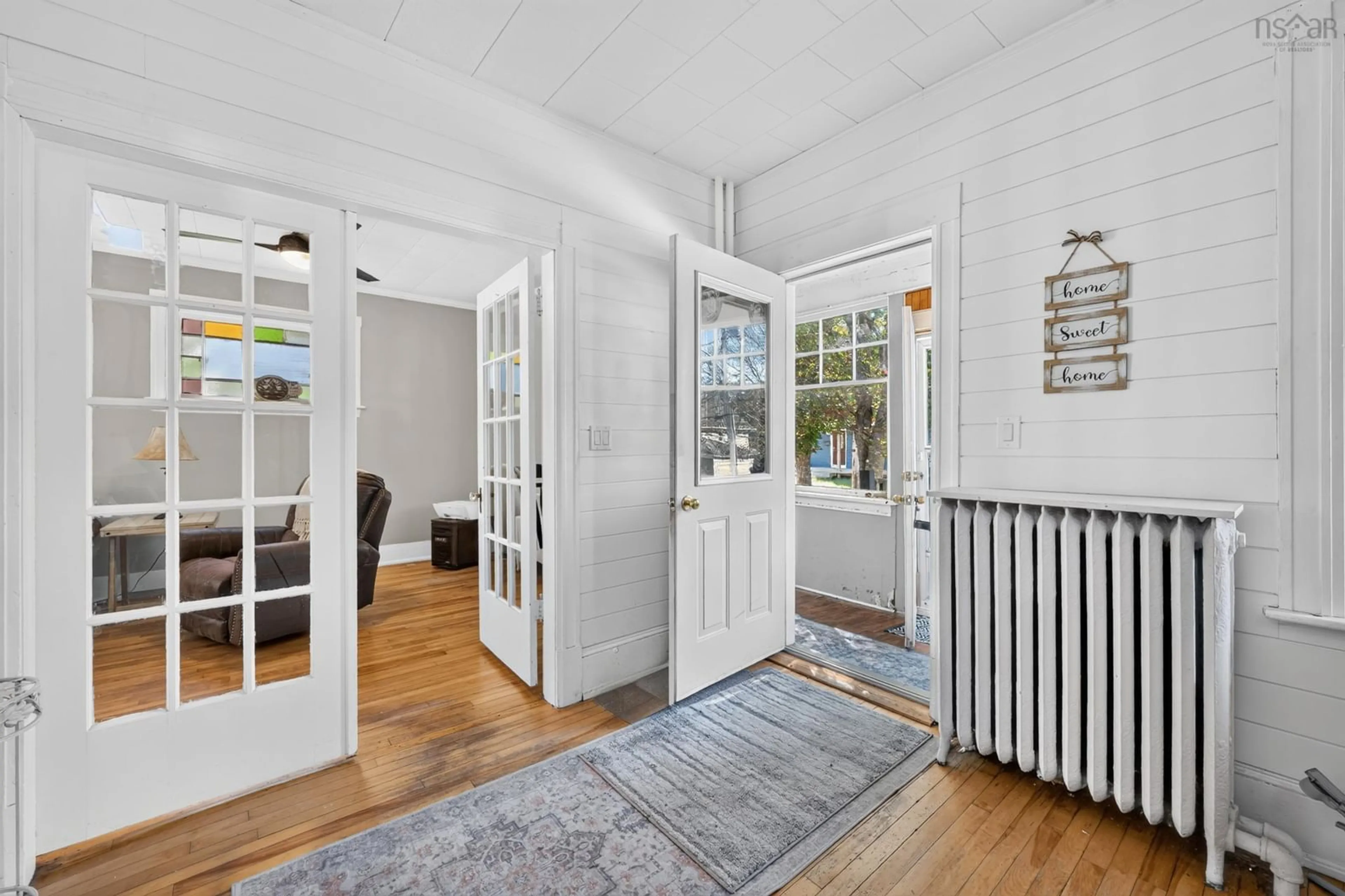 Indoor entryway for 25 Norwood Avenue, Sydney Nova Scotia B1P 2Z9