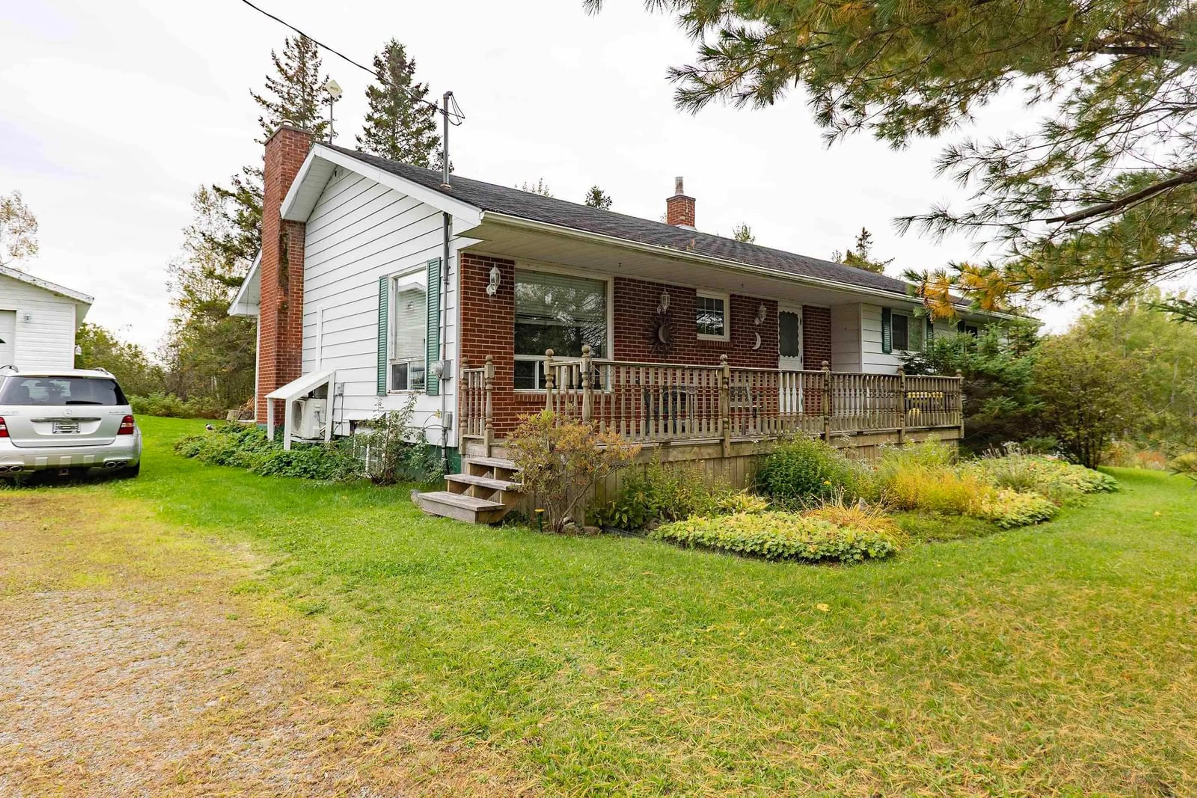 Patio, street for 5862 Highway 6, Linden Nova Scotia B4H 3Y2