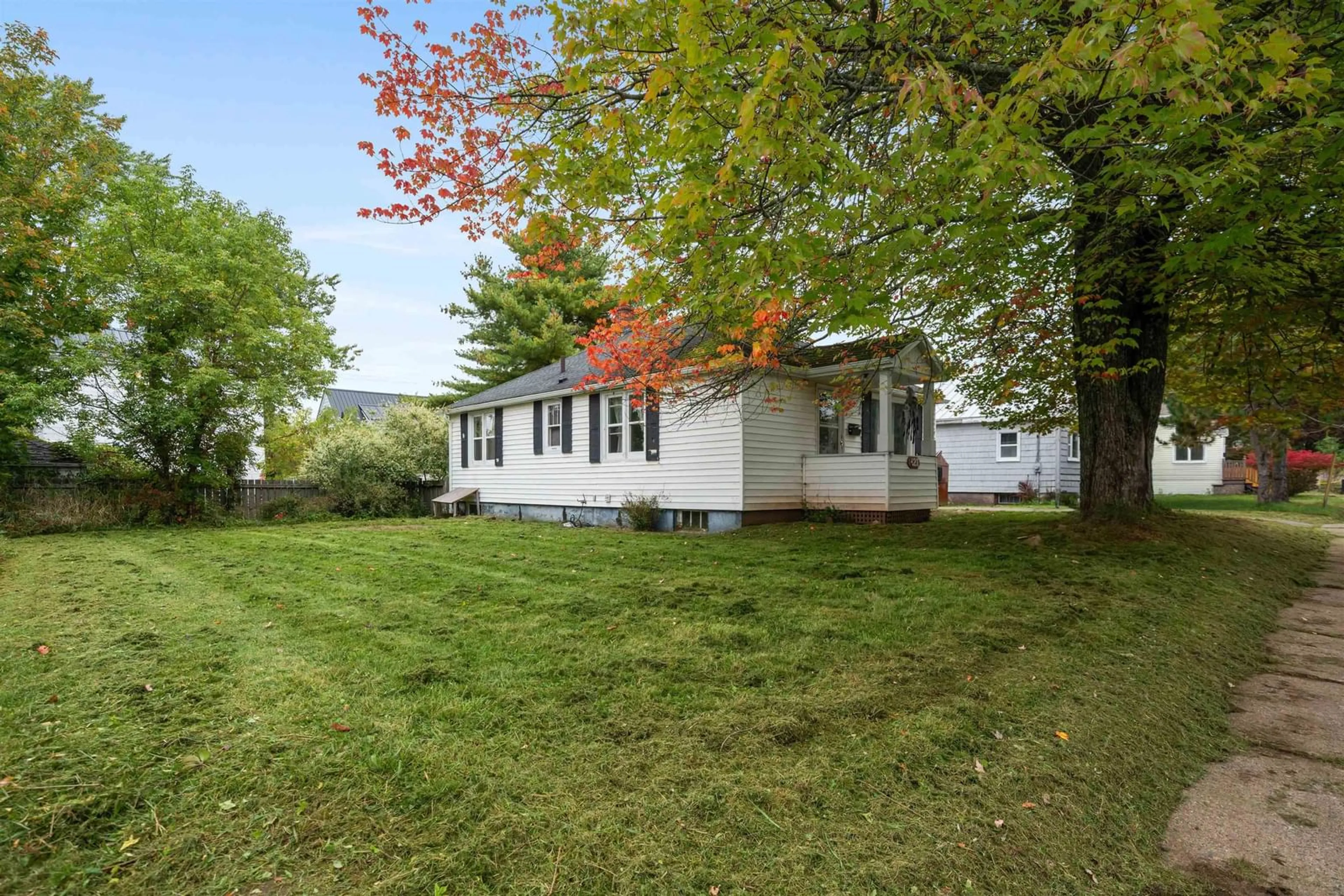 A pic from outside/outdoor area/front of a property/back of a property/a pic from drone, unknown for 321 Brunswick St, Truro Nova Scotia B2N 2J4