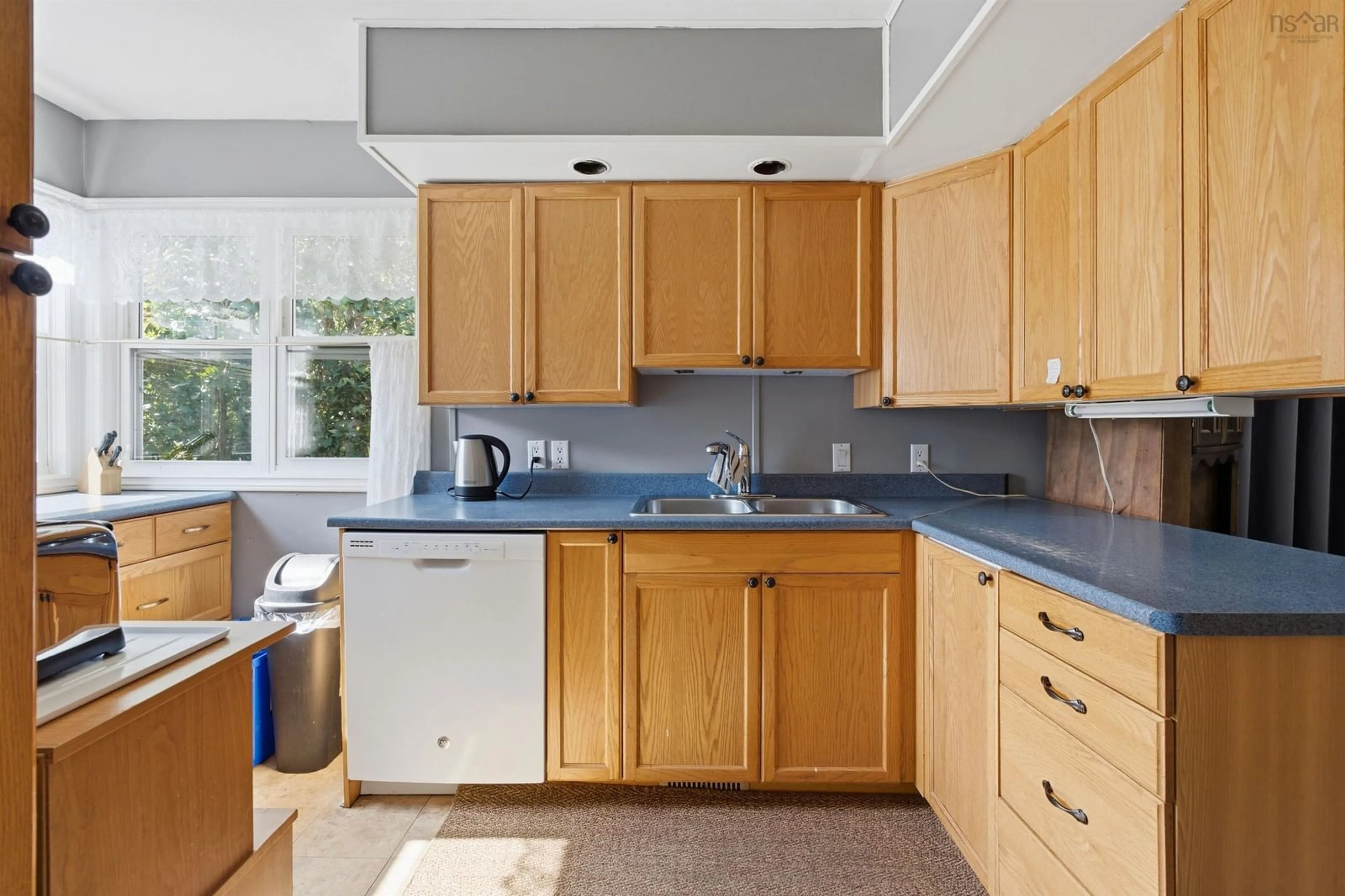 Standard kitchen, unknown for 3360 St Andrews Ave, Halifax Nova Scotia B3L 3Y1