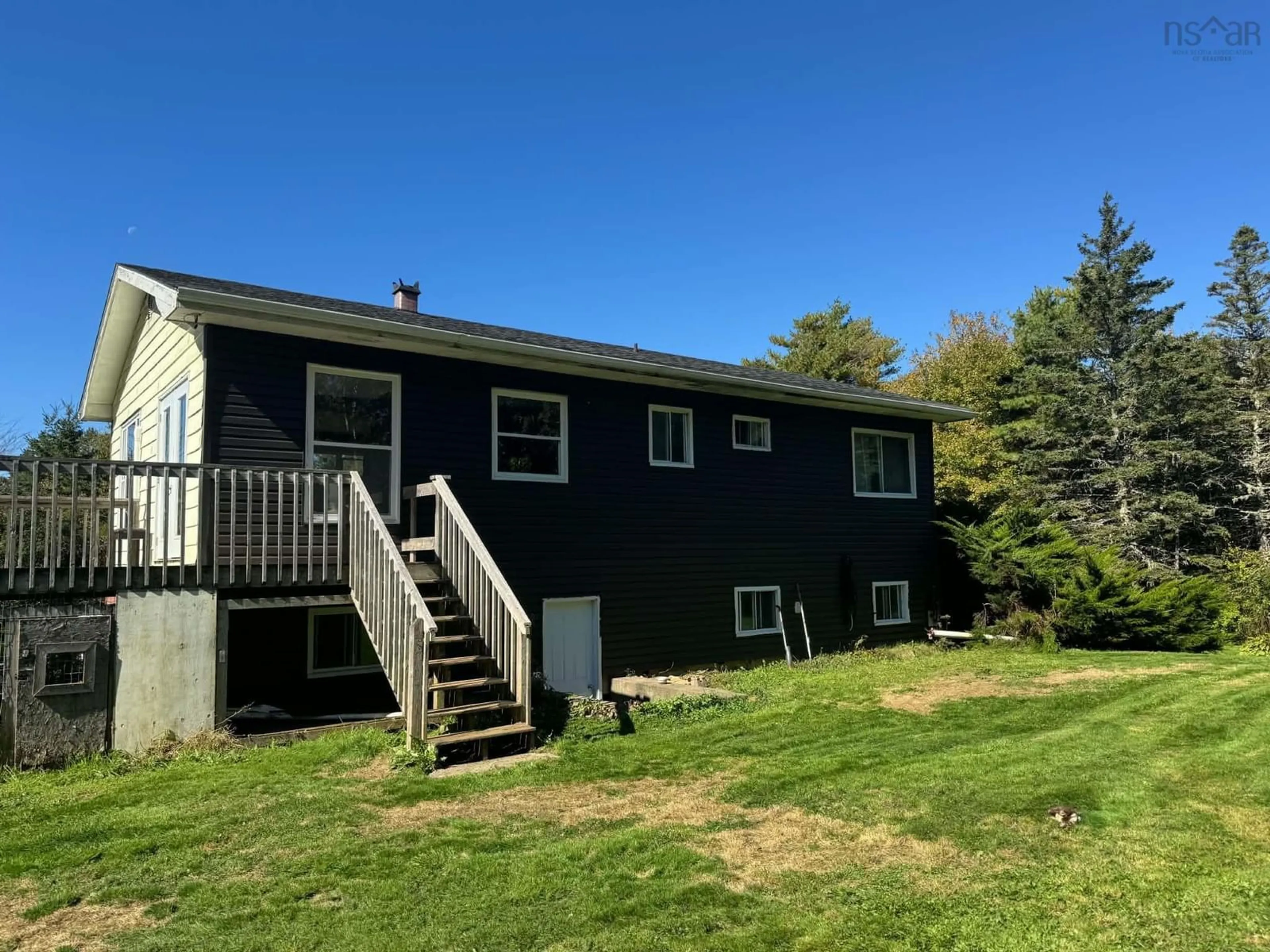A pic from outside/outdoor area/front of a property/back of a property/a pic from drone, unknown for 101 Tinkham Rd, Brooklyn Nova Scotia B5A 5J3