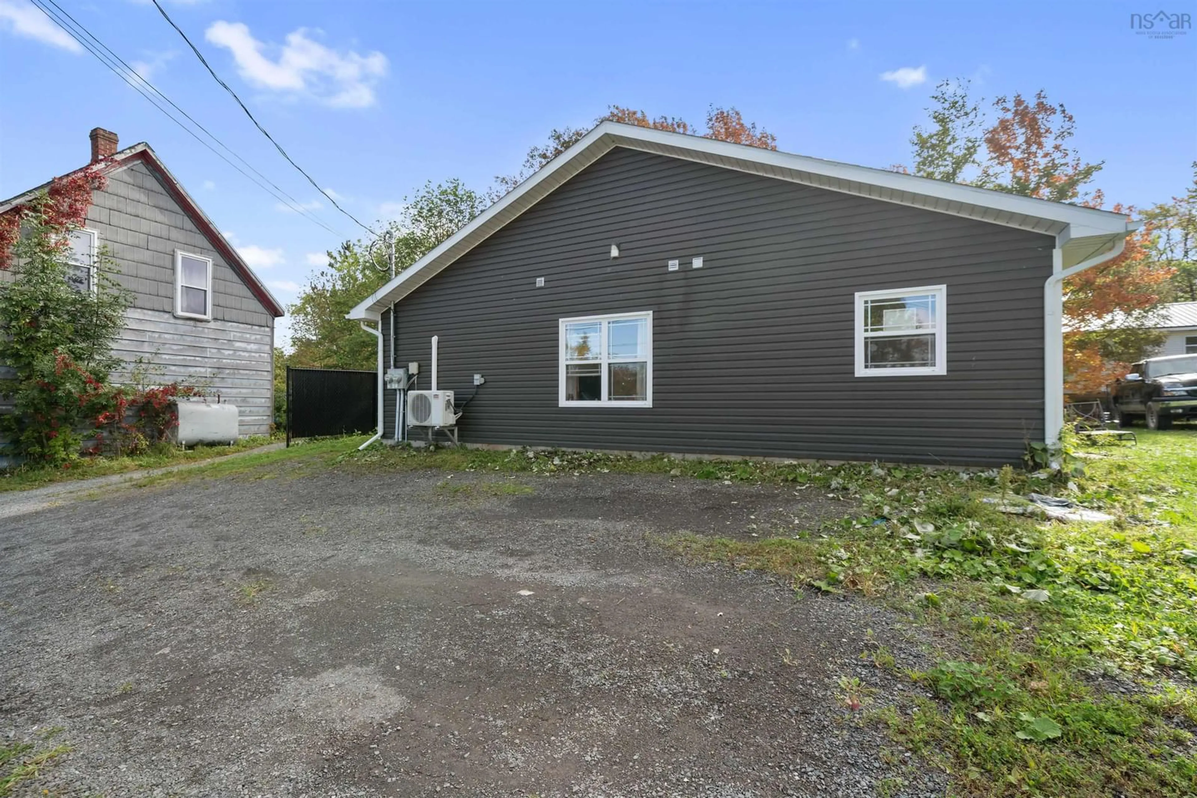 Unknown for 428 Stewart St, New Glasgow Nova Scotia B2H 2R8