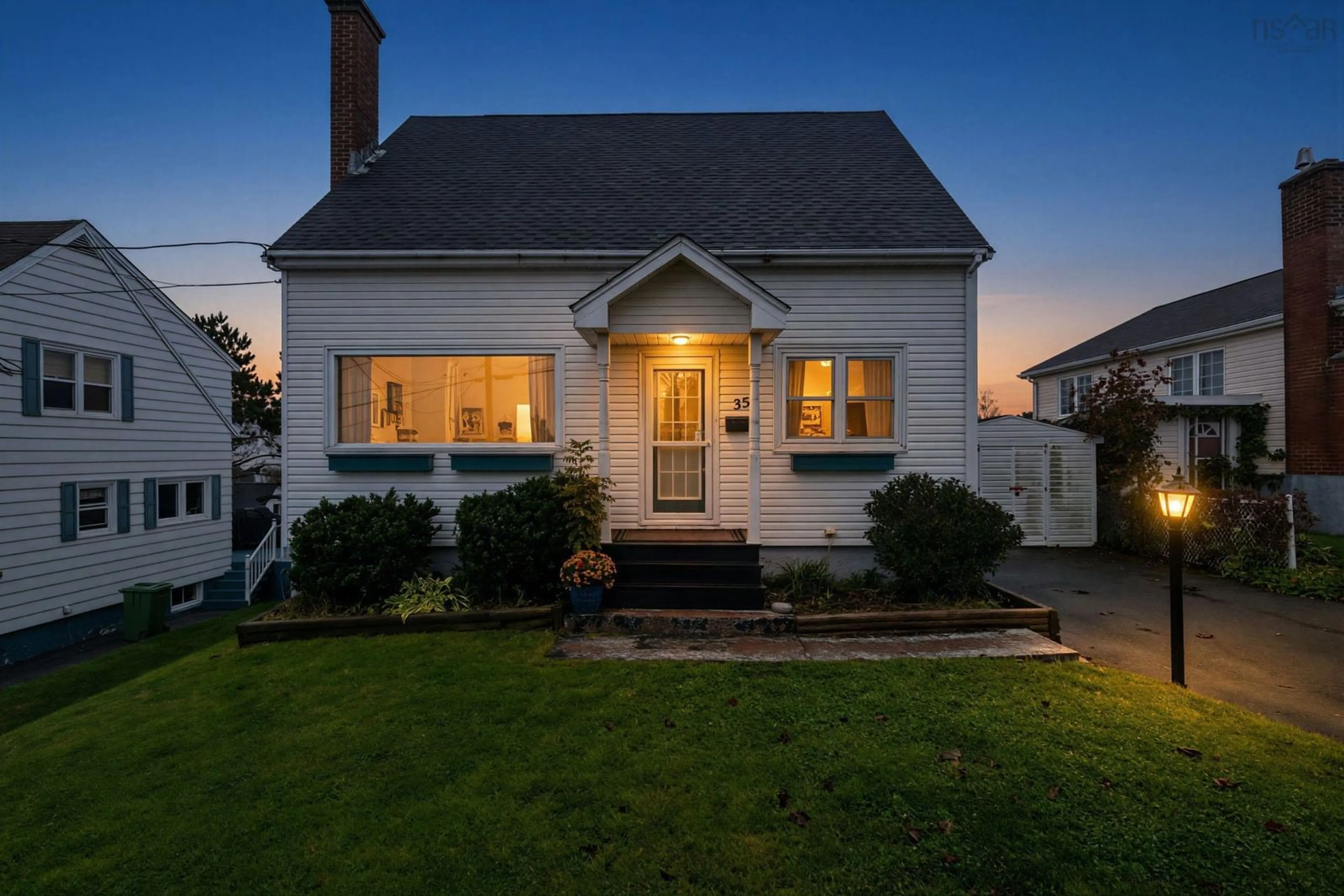 Unknown for 35 Arvida Ave, Halifax Nova Scotia B3R 1K7