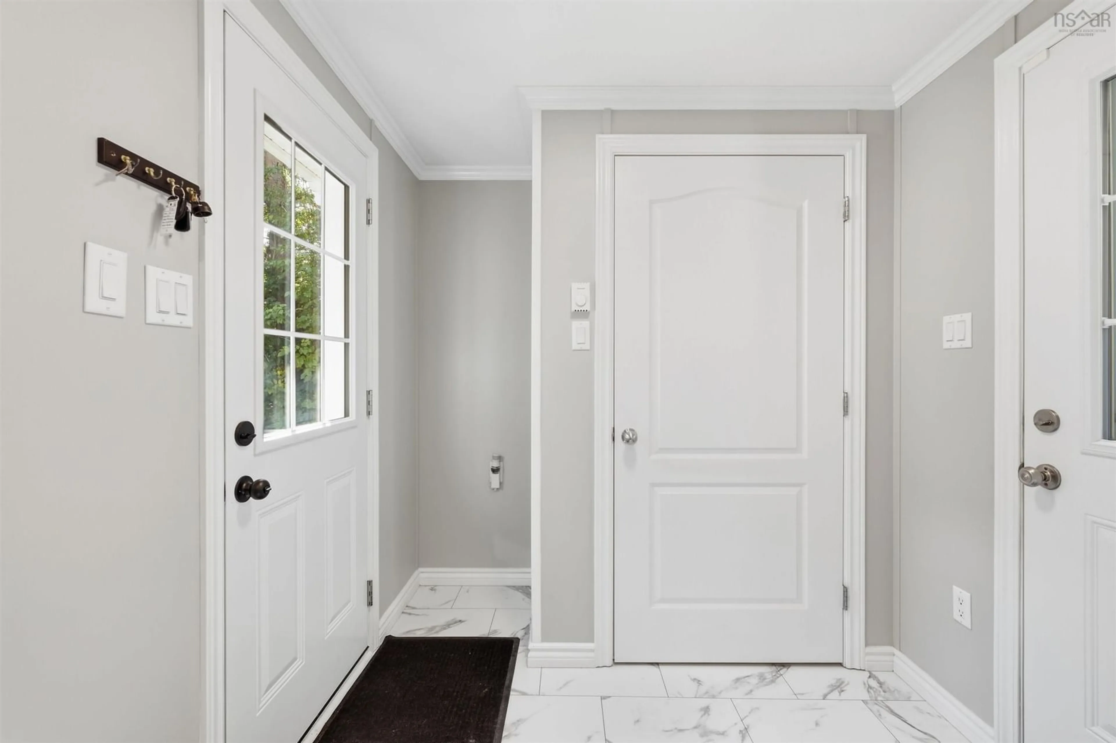 Indoor entryway for 2 Alan St, Middle Sackville Nova Scotia B4E 1C8