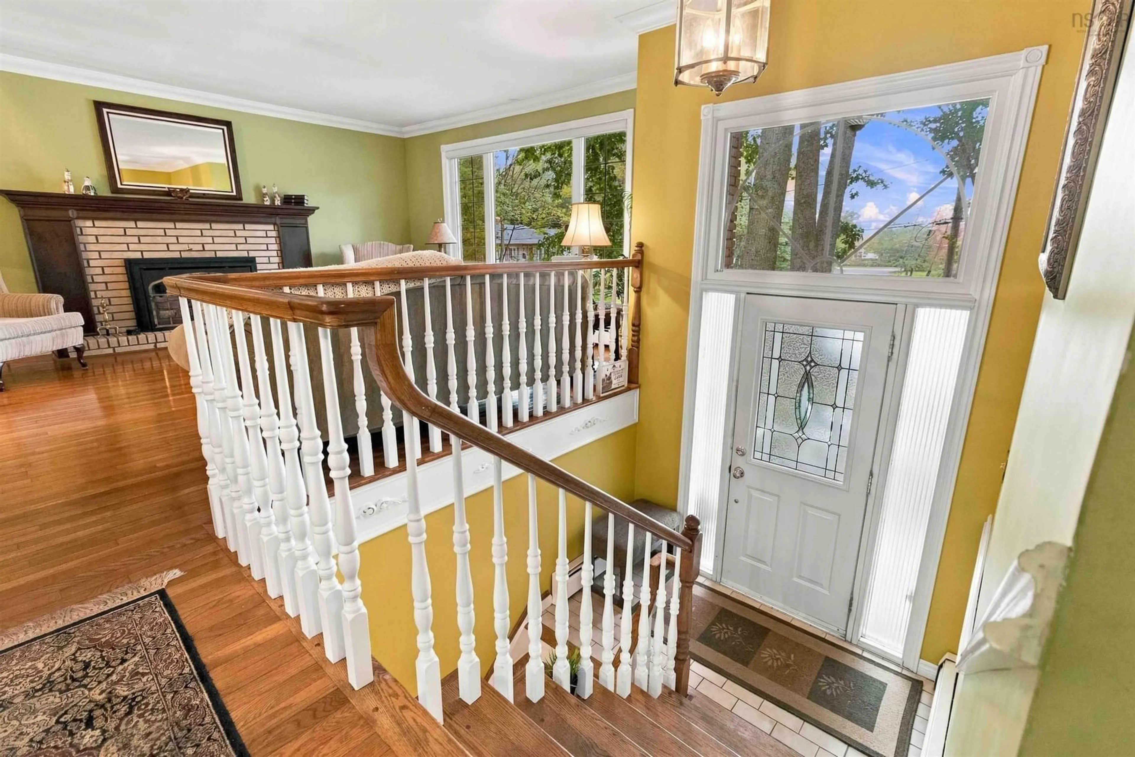 Indoor entryway for 9 Evans Crt, Dartmouth Nova Scotia B2X 2T5