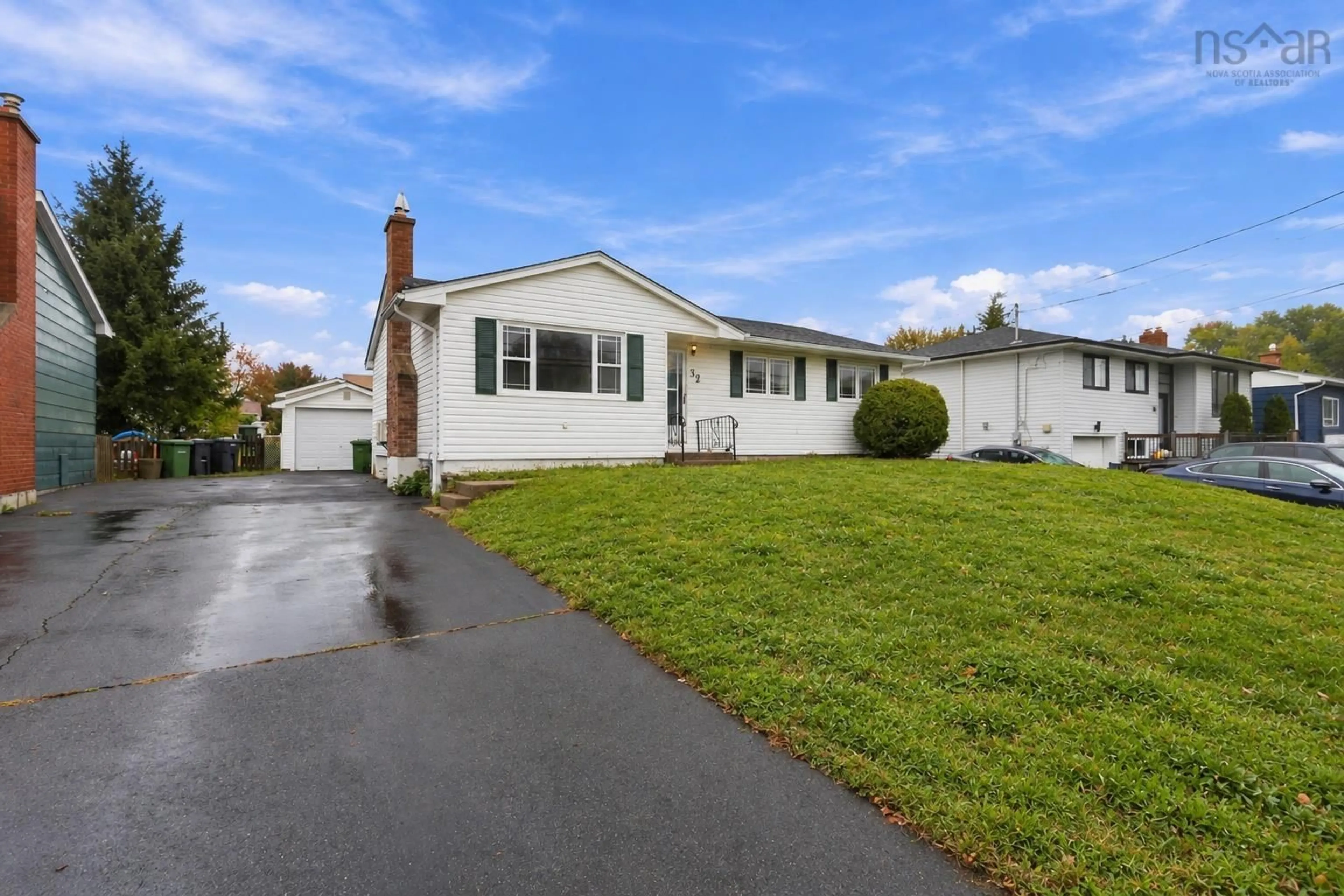 Home with vinyl exterior material, street for 32 Mount Edward Rd, Dartmouth Nova Scotia B2W 3K4