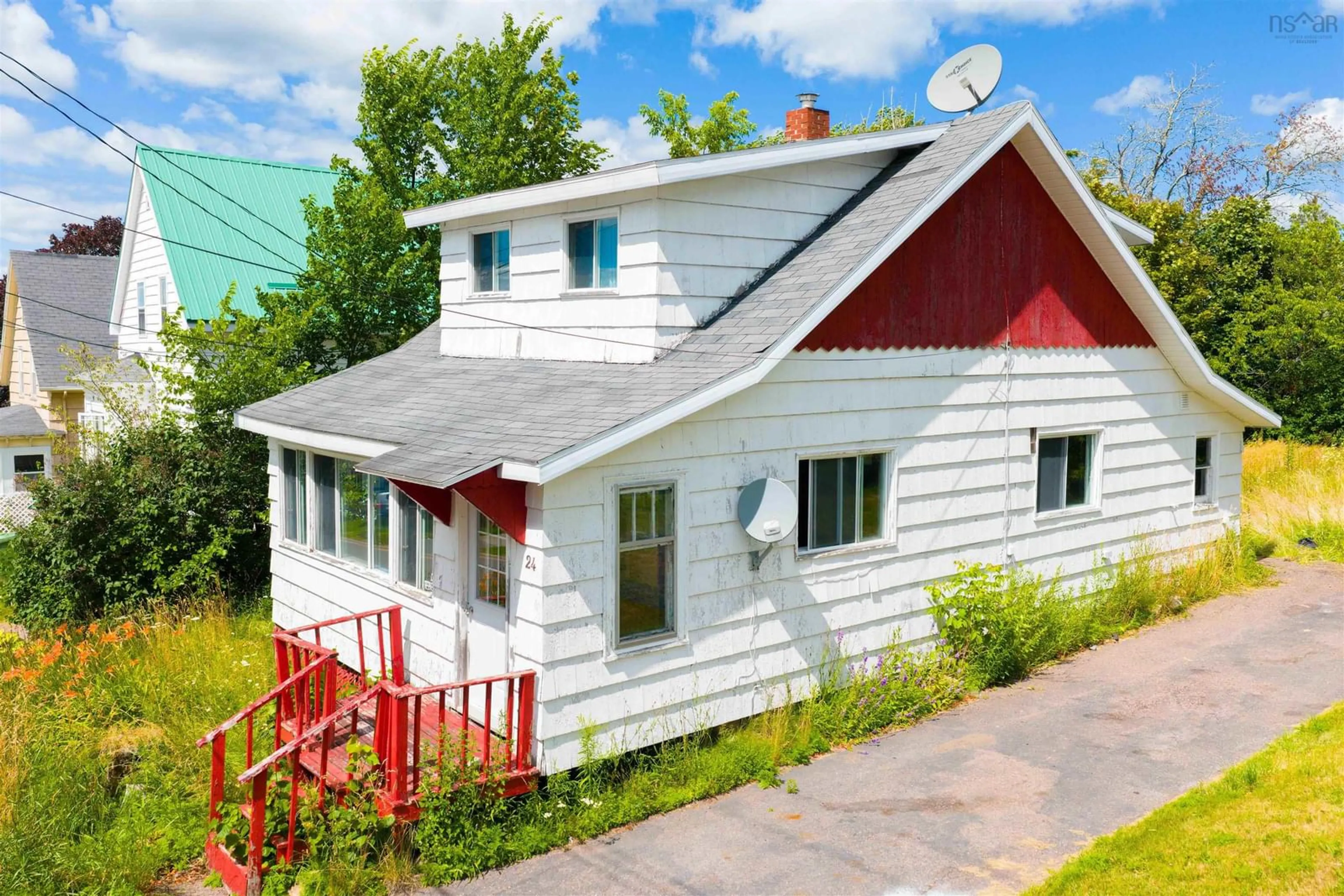 Home with vinyl exterior material, building for 24 Pleasant St, Springhill Nova Scotia B0M 1X0