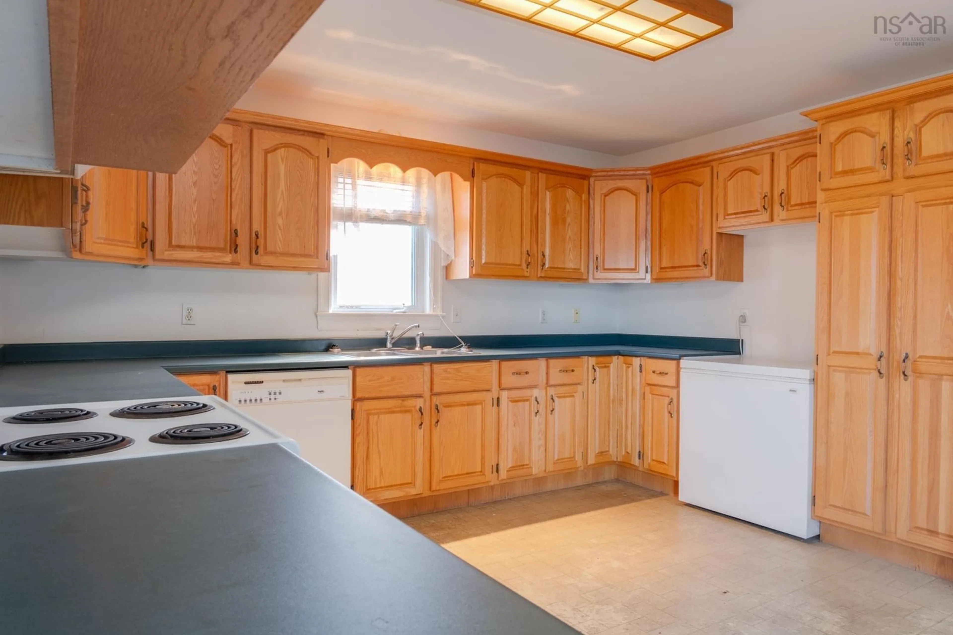 Standard kitchen, unknown for 30 Lancaster Dr, Dartmouth Nova Scotia B3A 4Y9