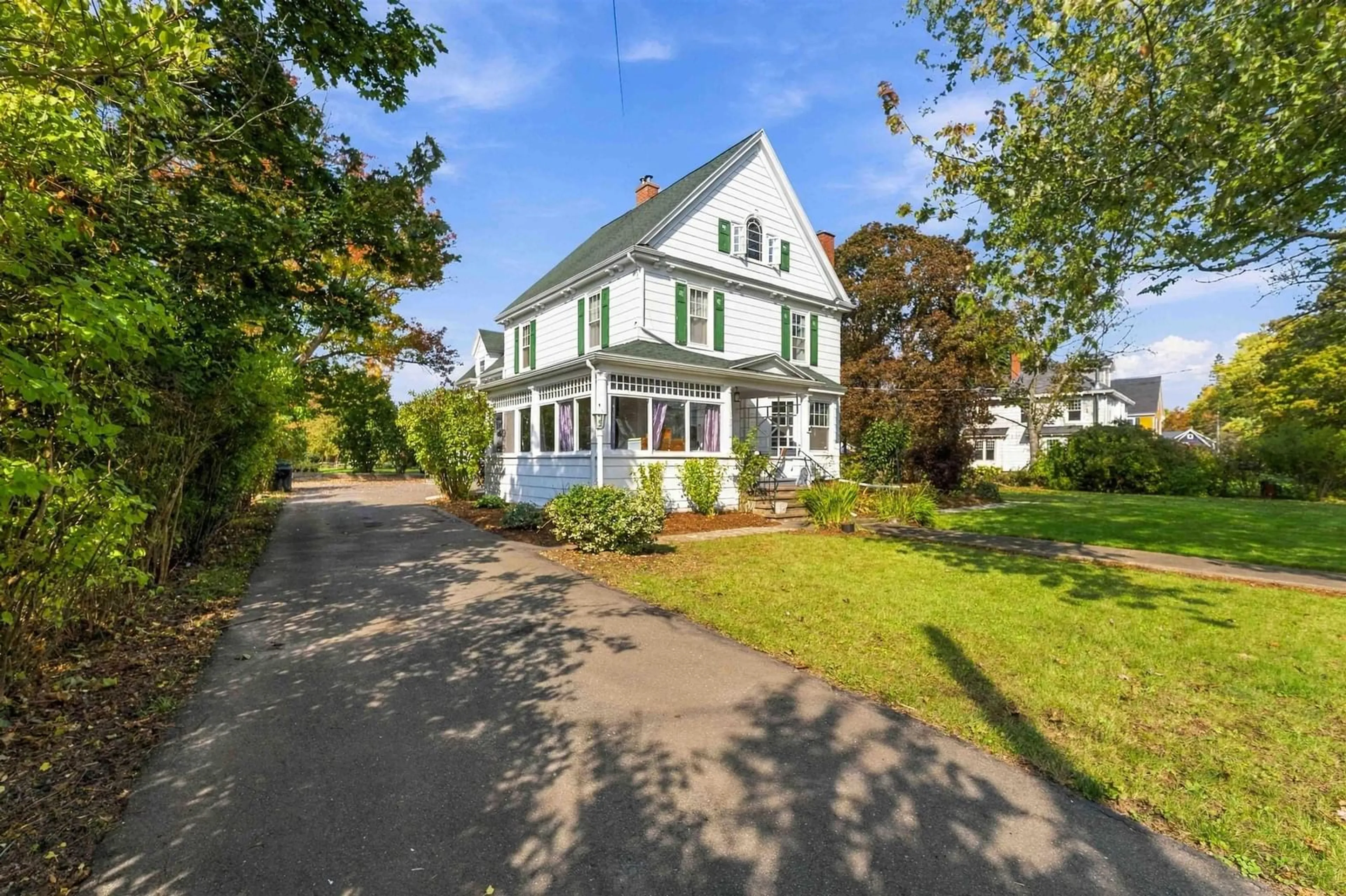 A pic from outside/outdoor area/front of a property/back of a property/a pic from drone, street for 383 Main St, Middleton Nova Scotia B0S 0B2