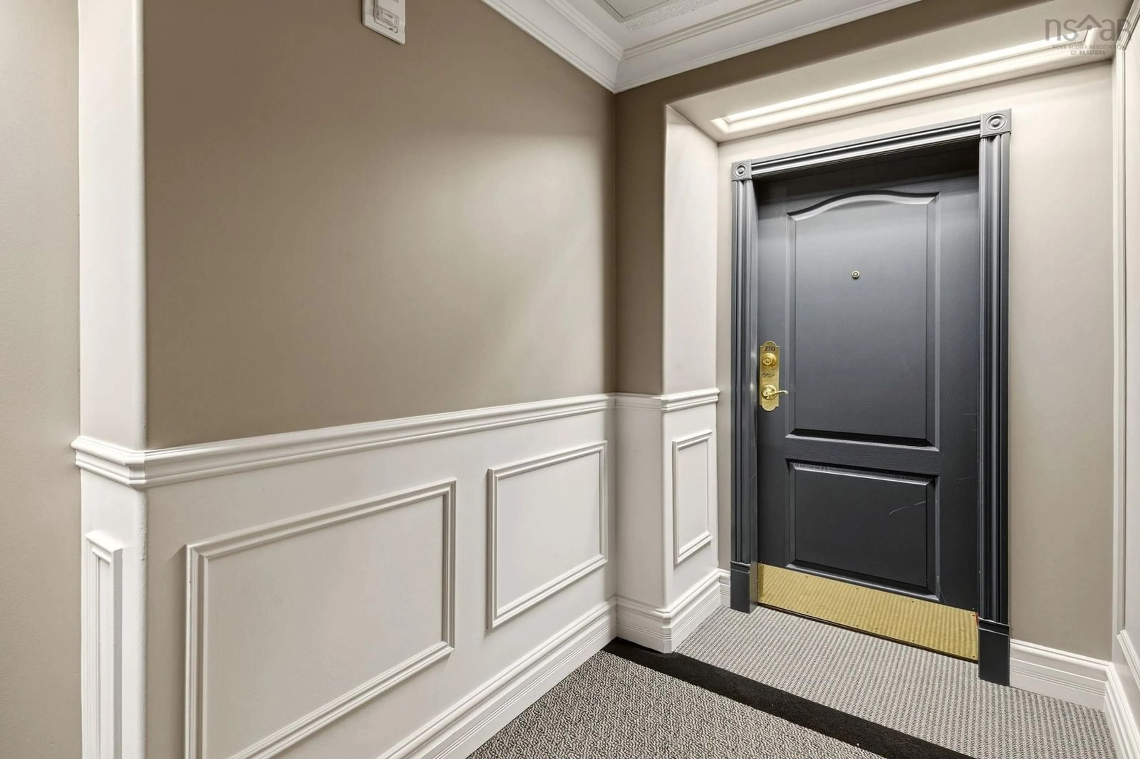 Indoor foyer for 10 Regency Park Dr #210, Halifax Nova Scotia B3S 1P2