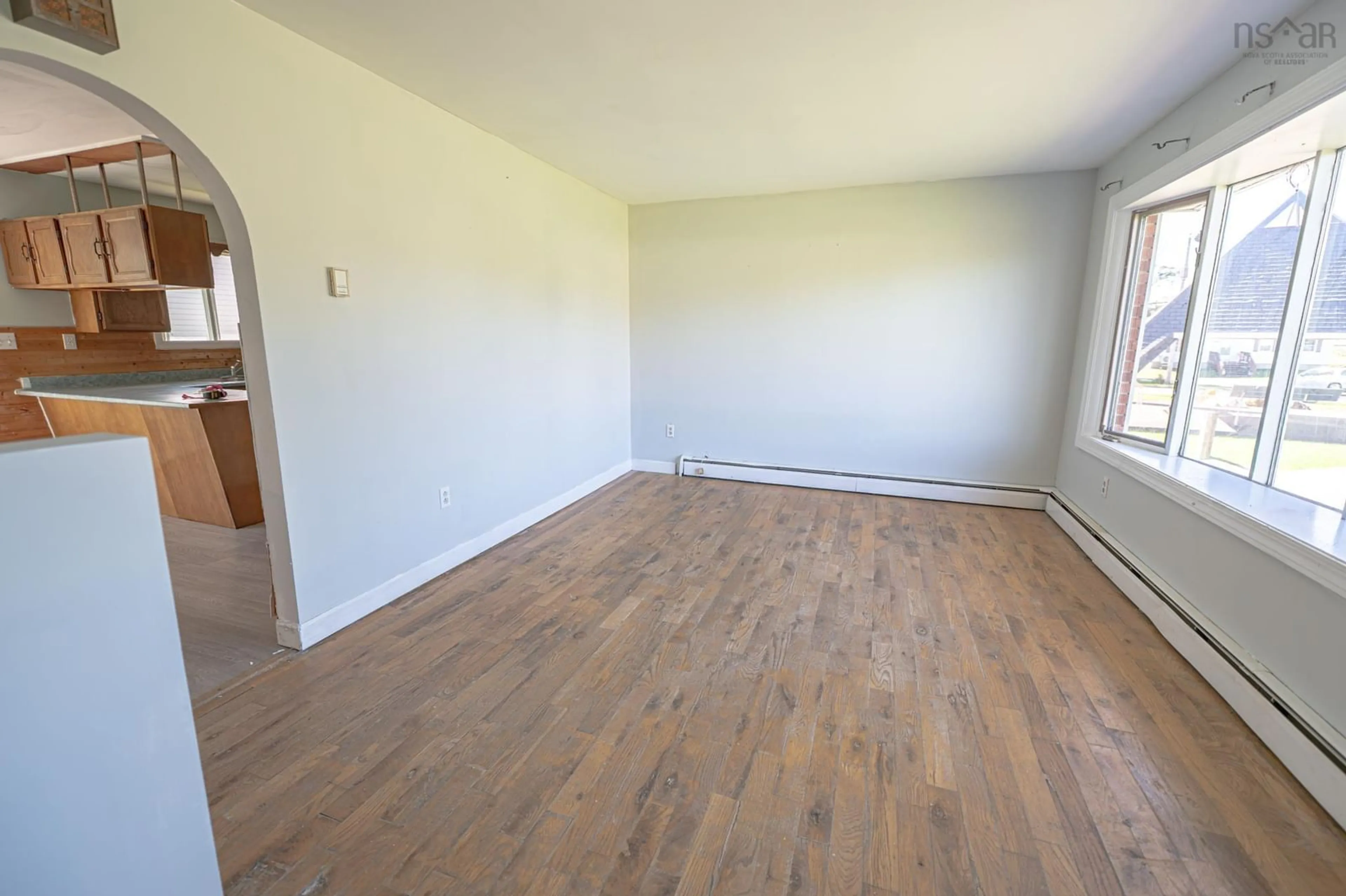 A pic of a room for 100 Morris St, New Glasgow Nova Scotia B2H 4V1