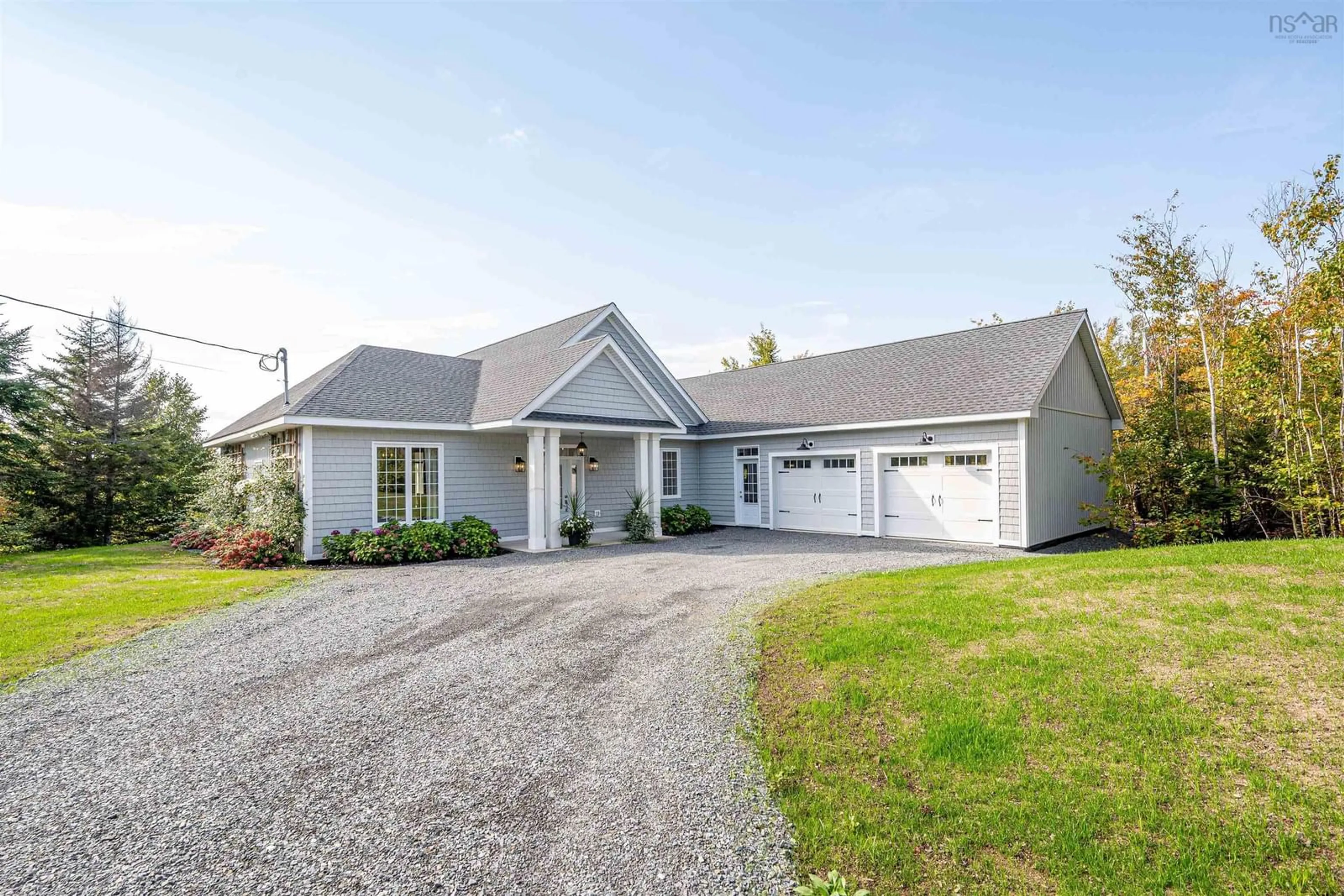 Home with vinyl exterior material, street for 68 Grandview Terr #61, East Uniacke Nova Scotia B0N 1Z0