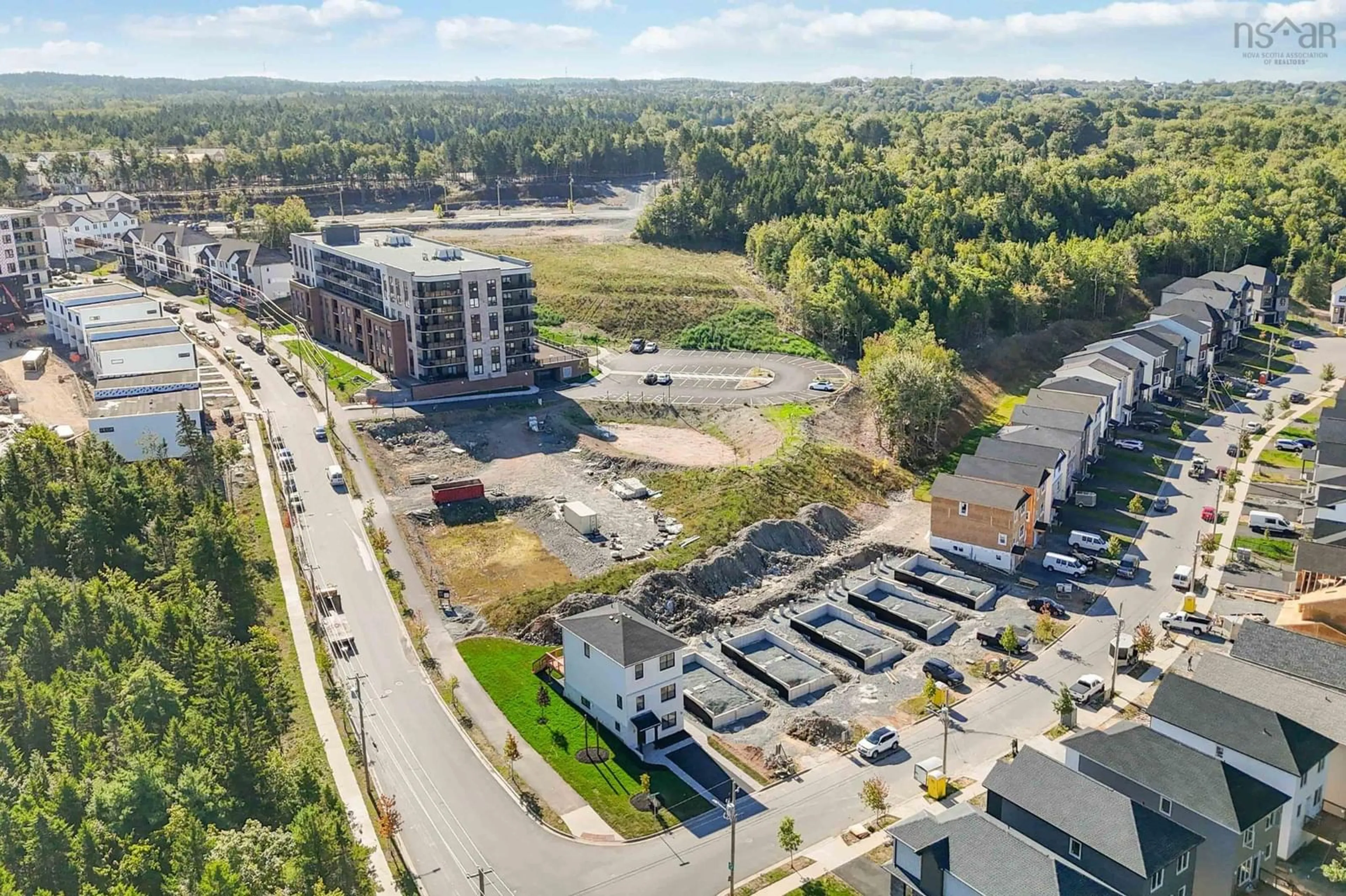 A pic from outside/outdoor area/front of a property/back of a property/a pic from drone, unknown for 10 Pearlgarden Close #PC-3, Dartmouth Nova Scotia B2X 0C2