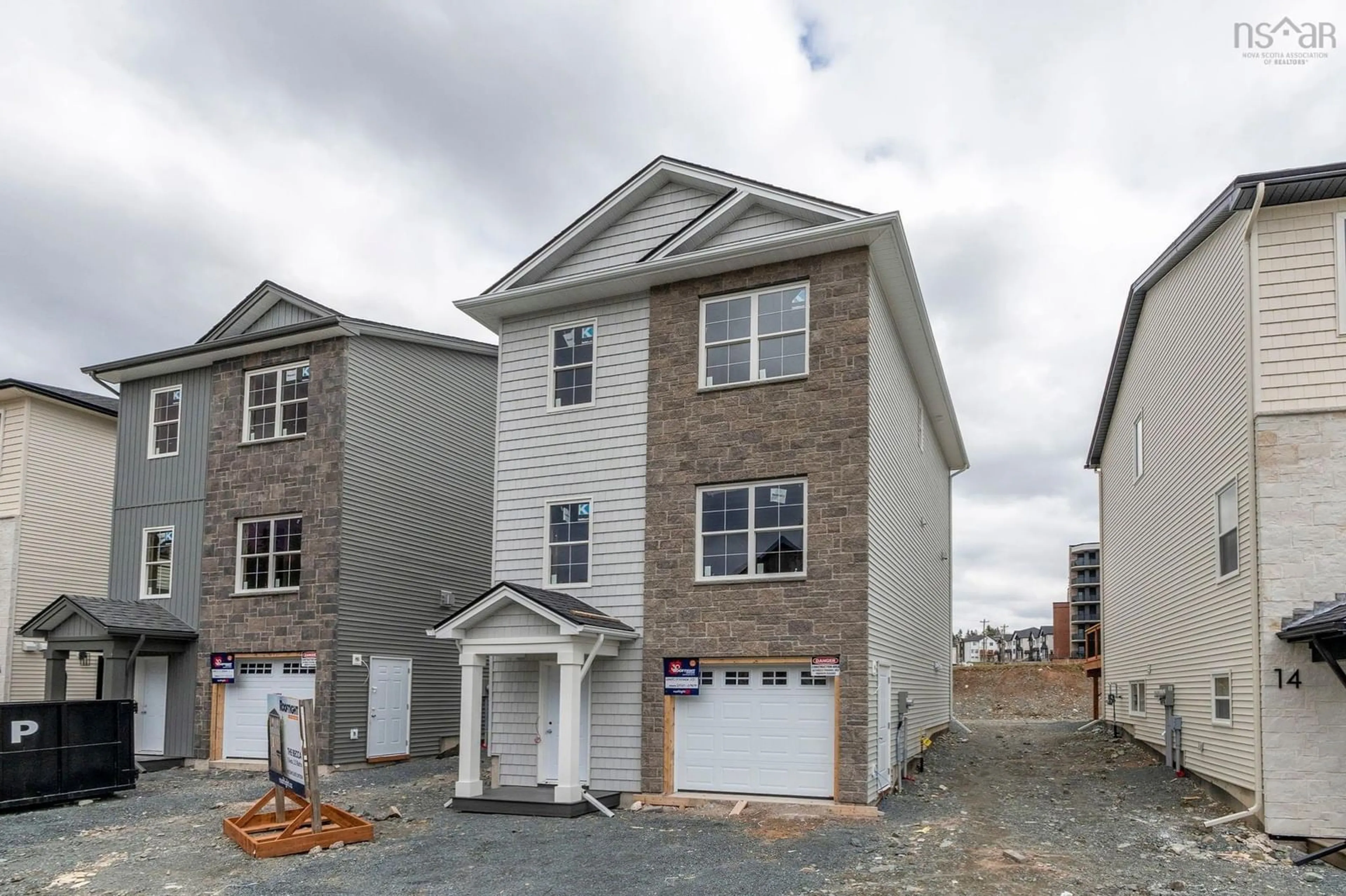 Unknown for 10 Pearlgarden Close #PC-3, Dartmouth Nova Scotia B2X 0C2