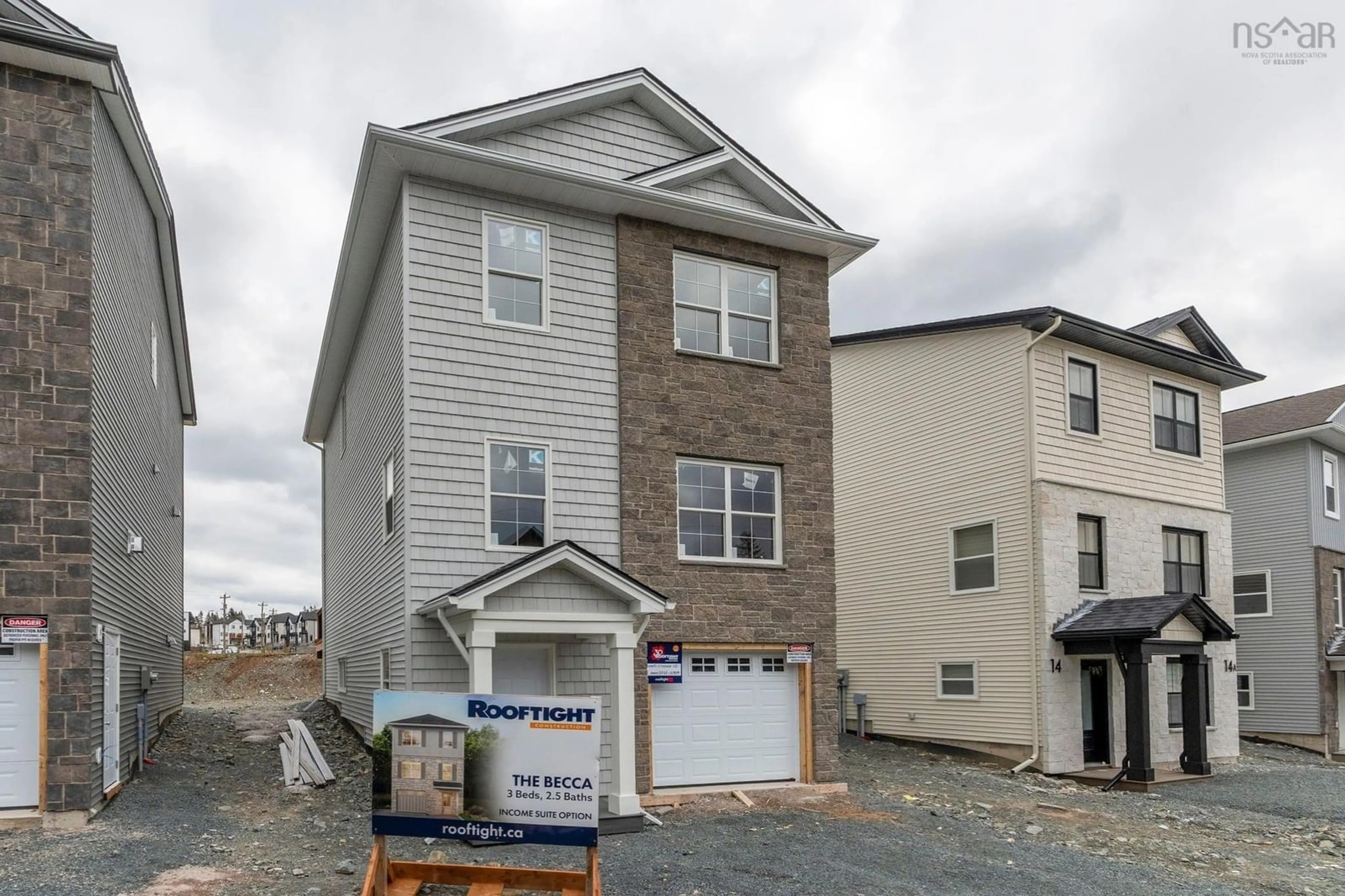 Home with vinyl exterior material, street for 10 Pearlgarden Close #PC-3, Dartmouth Nova Scotia B2X 0C2